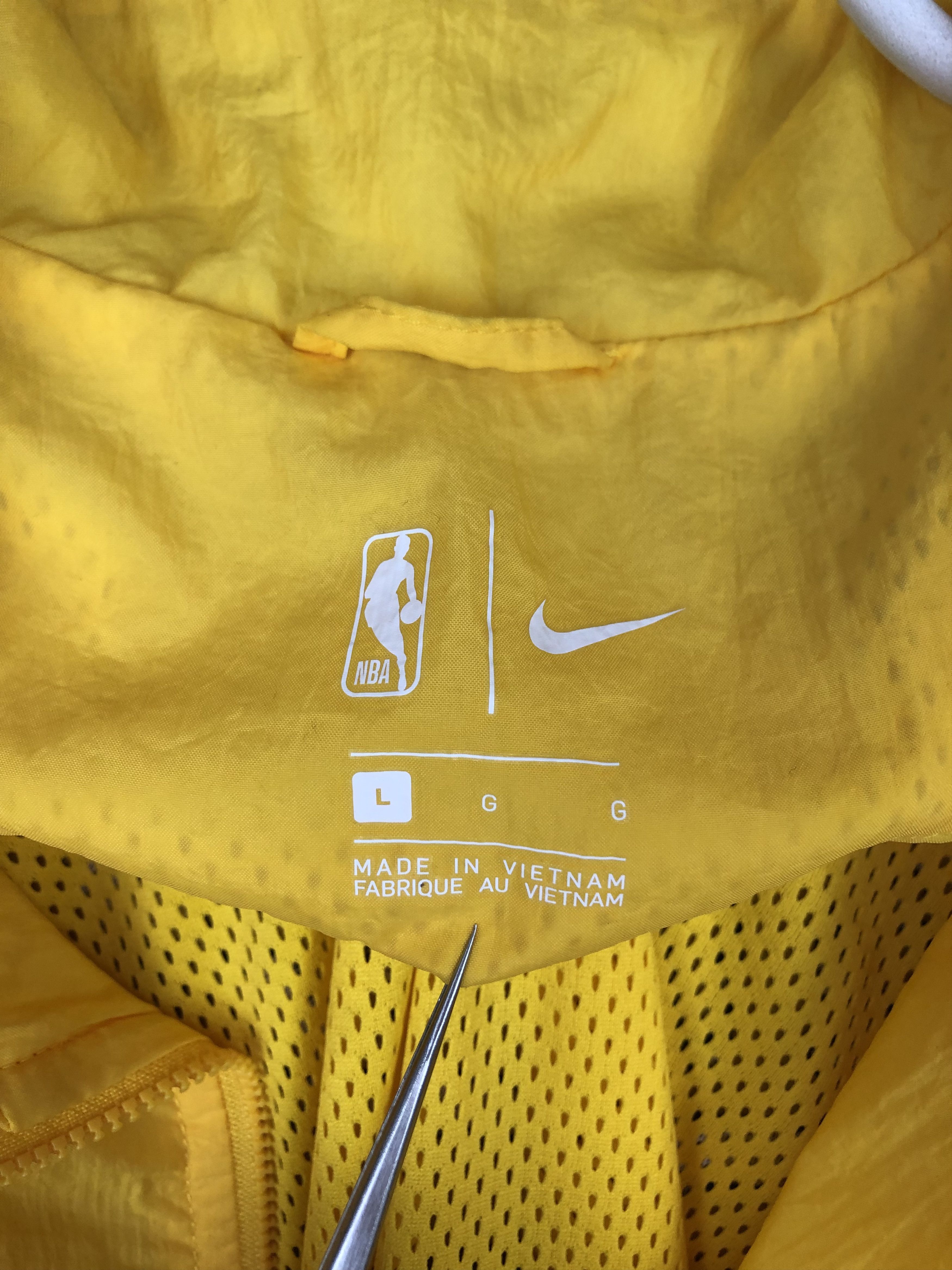 Nike Nike Los Angeles Lakers Windbreaker Jacket Full Zip NBA Size US L / EU 52-54 / 3 - 8 Thumbnail
