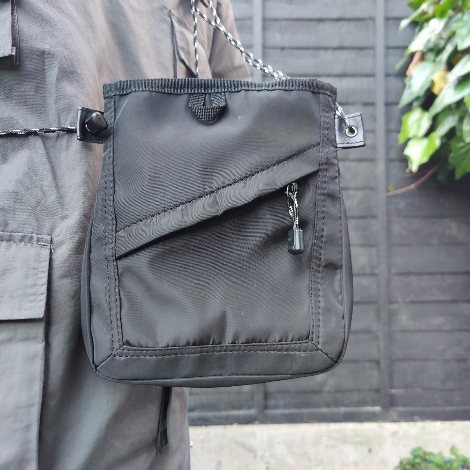 Other Black Utility Pouch Sling Bag Size ONE SIZE - 4 Thumbnail