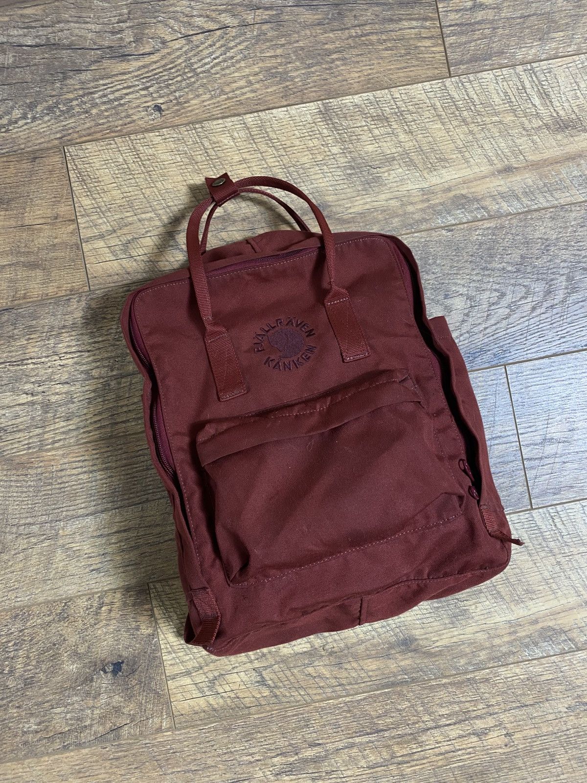 Fjällräven Re-Kånken Backpack Burgundy Ox Red