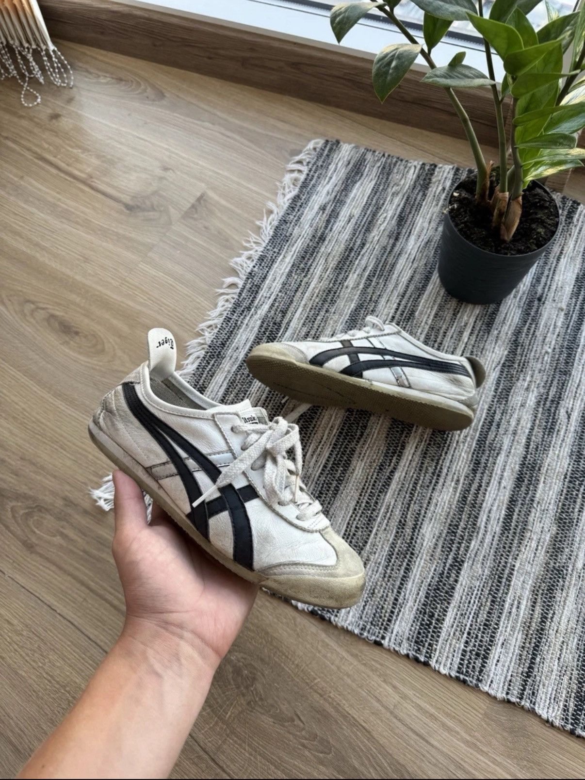 Asics Asics Onitsuka Tiger Vintage Leather White sneaker shoes Size US 7 / IT 37 - 1 Thumbnail