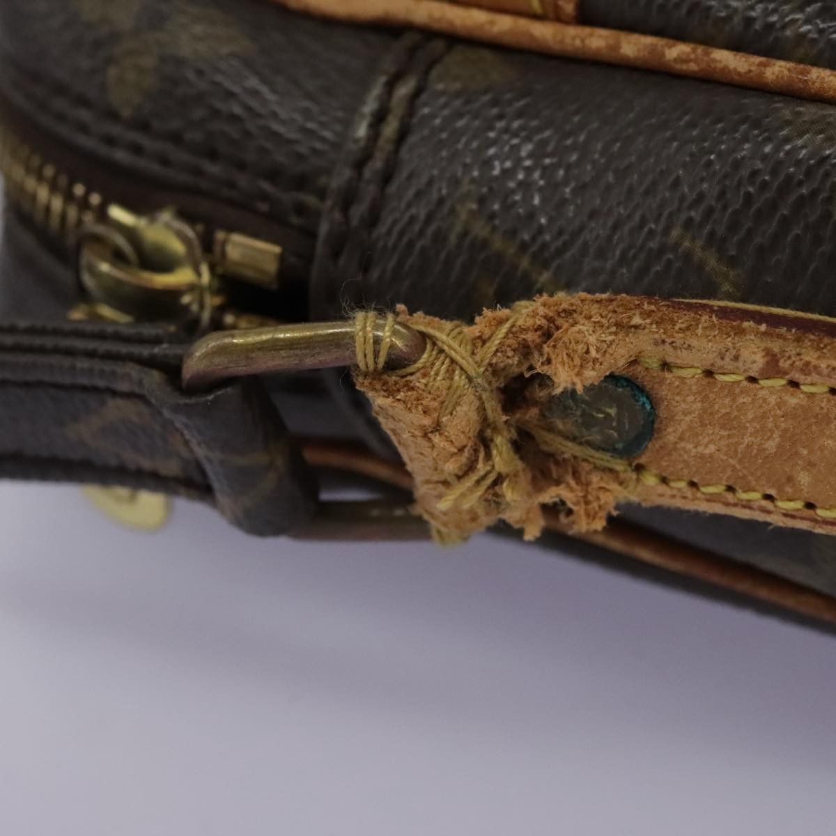 Louis Vuitton LOUIS VUITTON Monogram Danube Shoulder Bag M45266 Size ONE SIZE - 5 Thumbnail