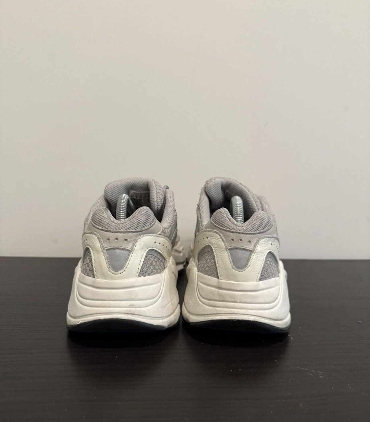 Adidas Yeezy 700 Static v2 Size US 8.5 / EU 41-42 - 3 Thumbnail