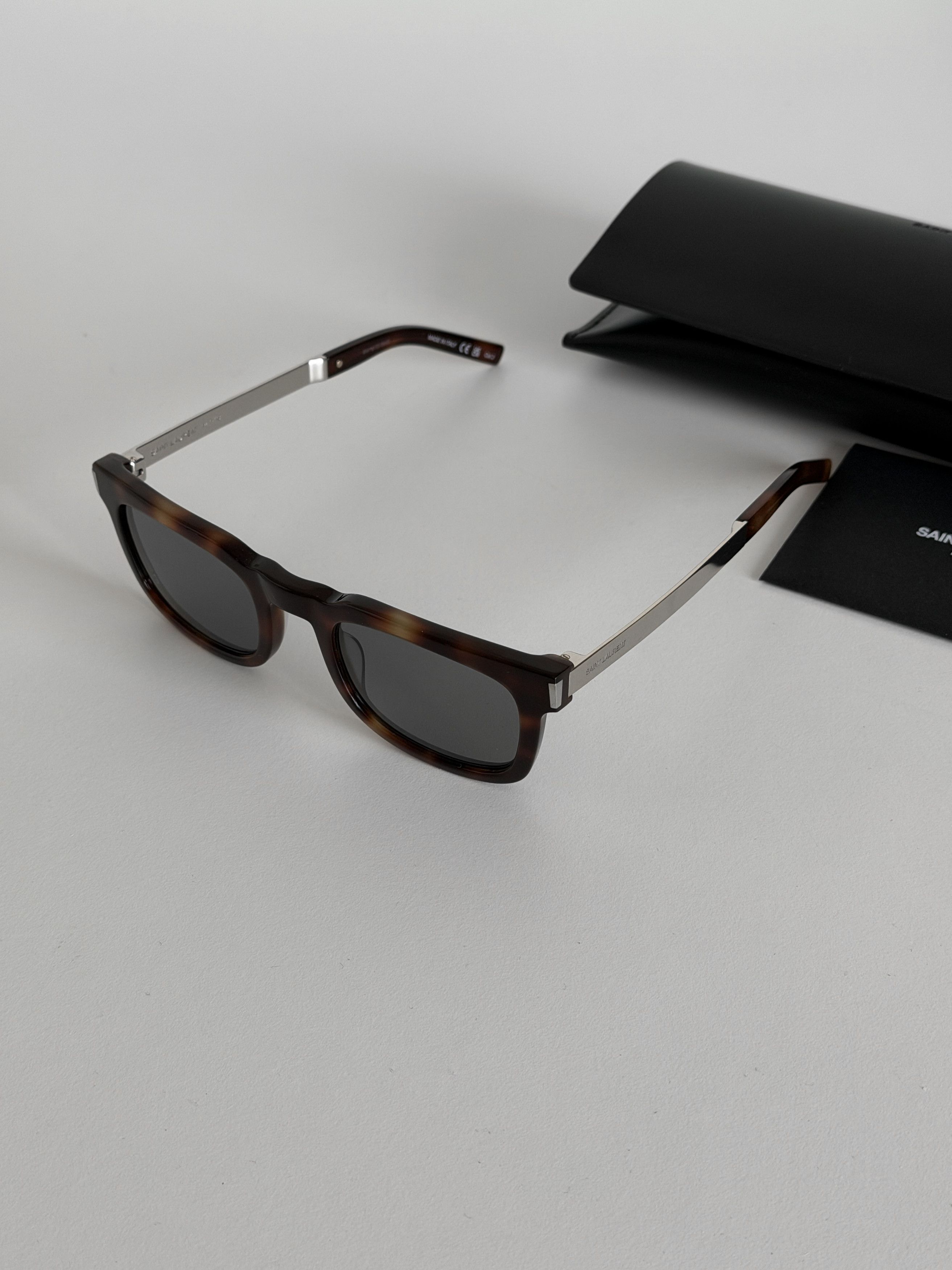 Saint Laurent Paris Saint Laurent sunglasses Size ONE SIZE - 5 Thumbnail