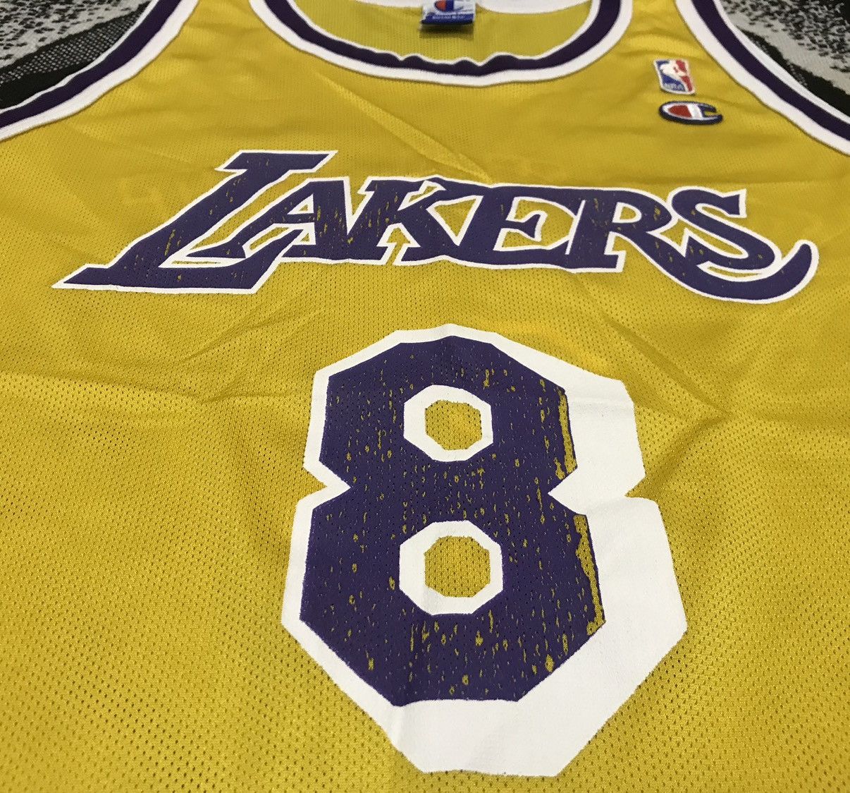 Other 90s Los Angeles Lakers Kobe Bryant NBA Jersey Champion Size US XL / EU 56 / 4 - 3 Thumbnail