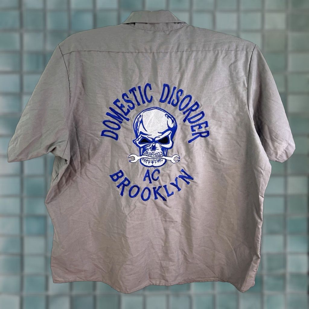 Vintage Domestic Disorder MC/AC Club Brooklyn NY Button-Up Shirt Mens Size 2XL Gray Size US XXL / EU 58 / 5 - 1 Thumbnail