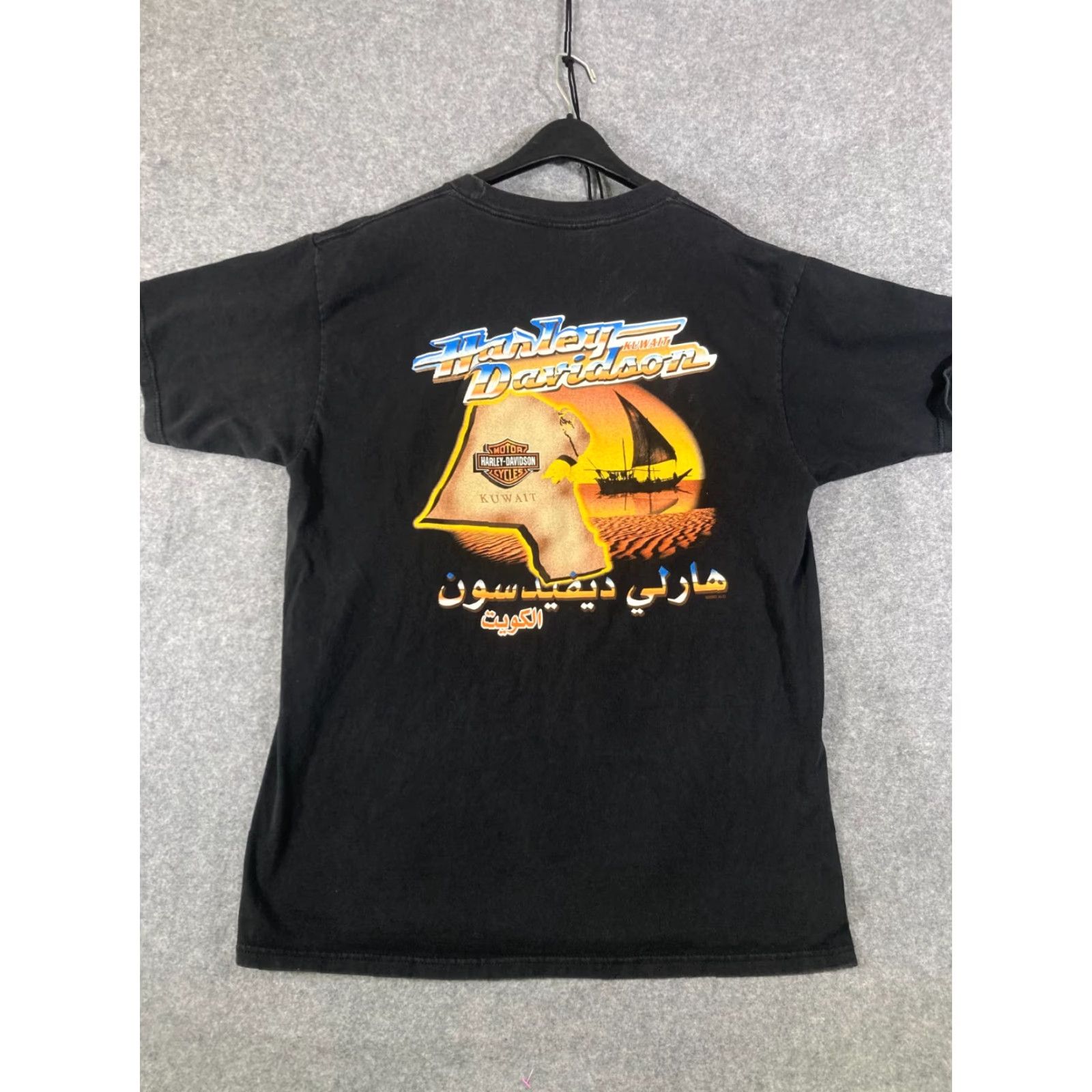 Harley Davidson VINTAGE Harley-Davidson Motorcycle Kuwait 2002 T-Shirt Mens XL Black Short Sleeve Crew Neck Logo VTG Size US XL / EU 56 / 4 - 7 Thumbnail