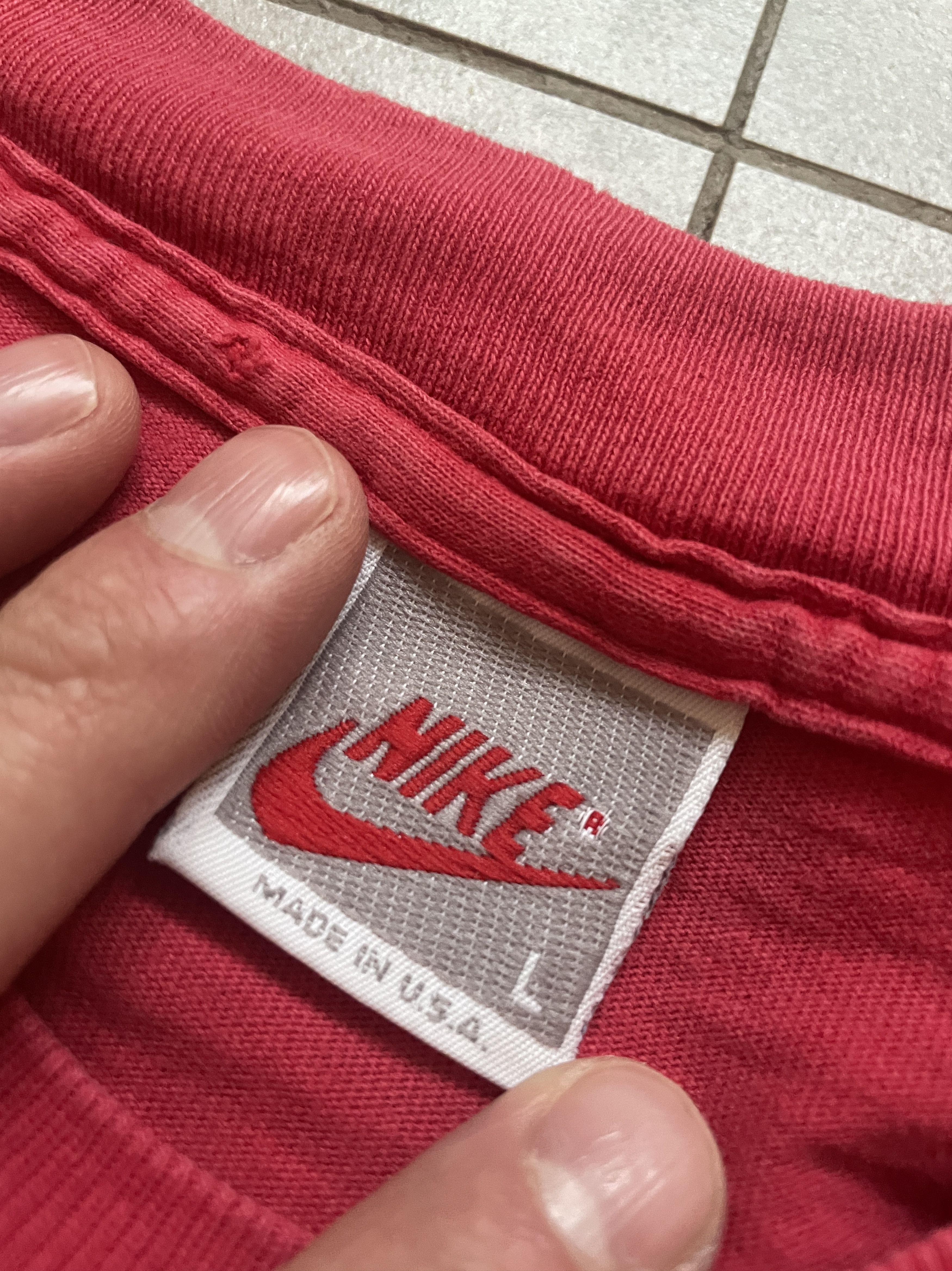 Nike VINTAGE 80S NIKE FORCE BASKETBALL WASHED RED TEE Size US L / EU 52-54 / 3 - 3 Thumbnail