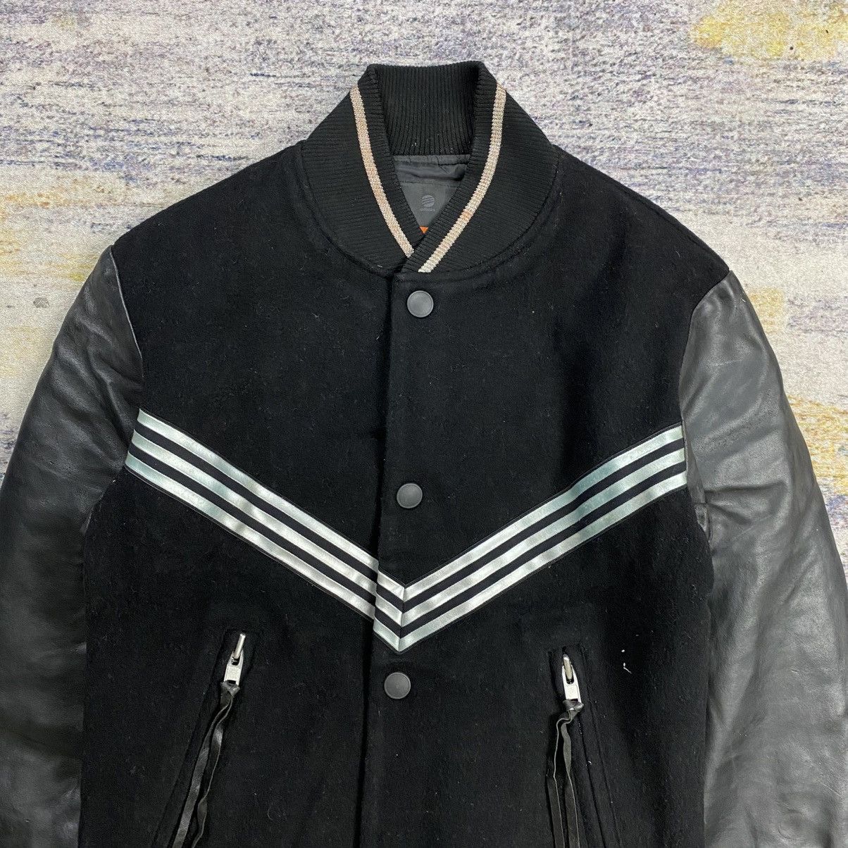 Y-3 Y-3 yohji yamamoto wool varsity mix leather Size US XS / EU 42 / 0 - 3 Thumbnail