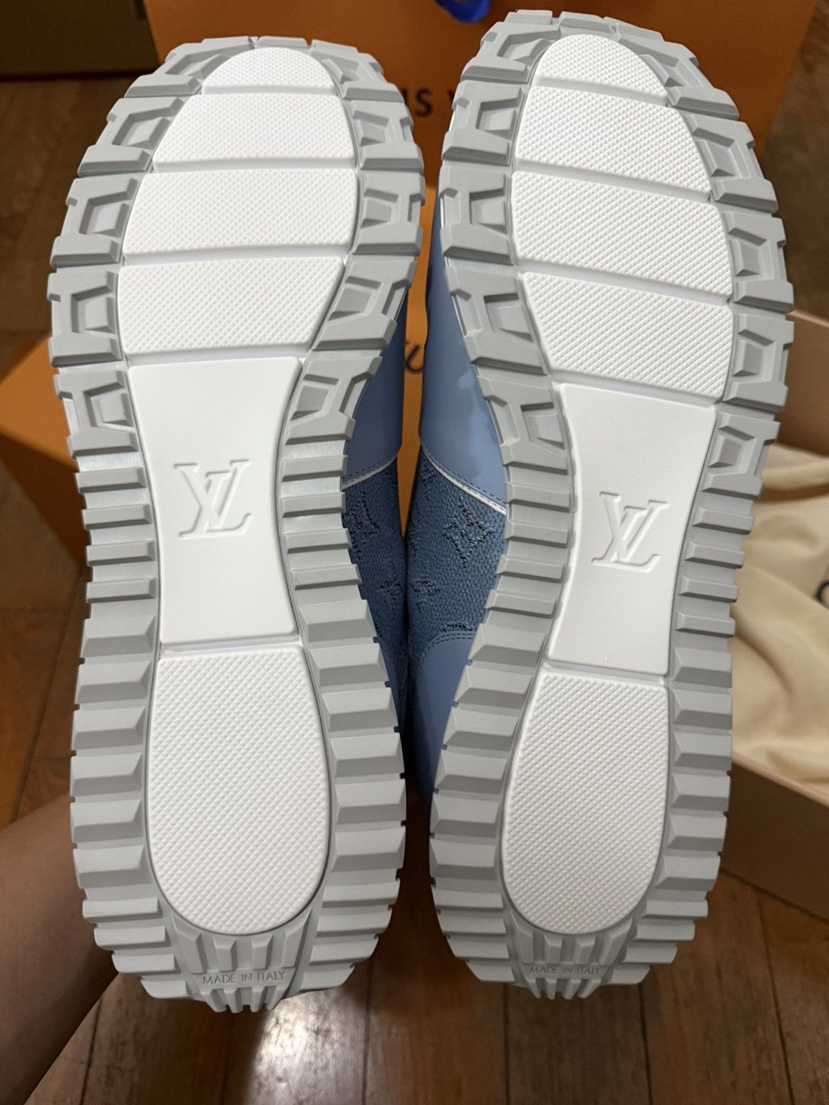 Louis Vuitton Louis Vuitton Runaway Sneaker Size US 8.5 / EU 41-42 - 2 Thumbnail