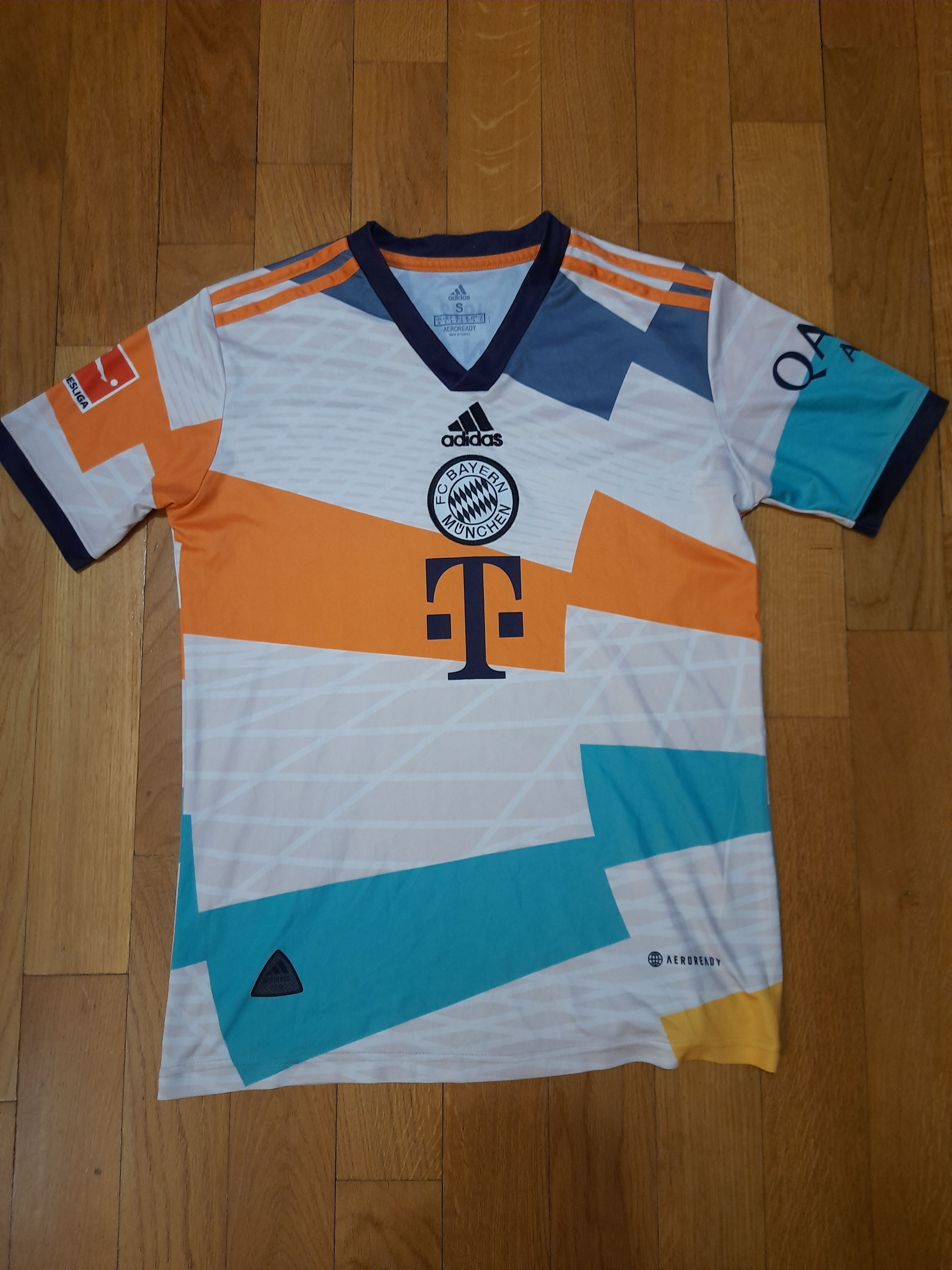 Other Bayern Munchen Football Y2k Shirt Size US S / EU 44-46 / 1 - 1 Thumbnail