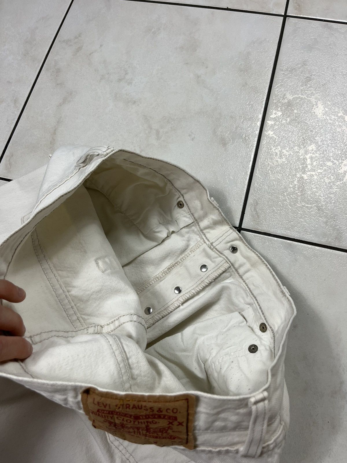 Levi's × Levi's Vintage Clothing × Vintage Vintage 501 90s Levi’s white denim jeans pants Size US 36 / EU 52 - 20 Thumbnail
