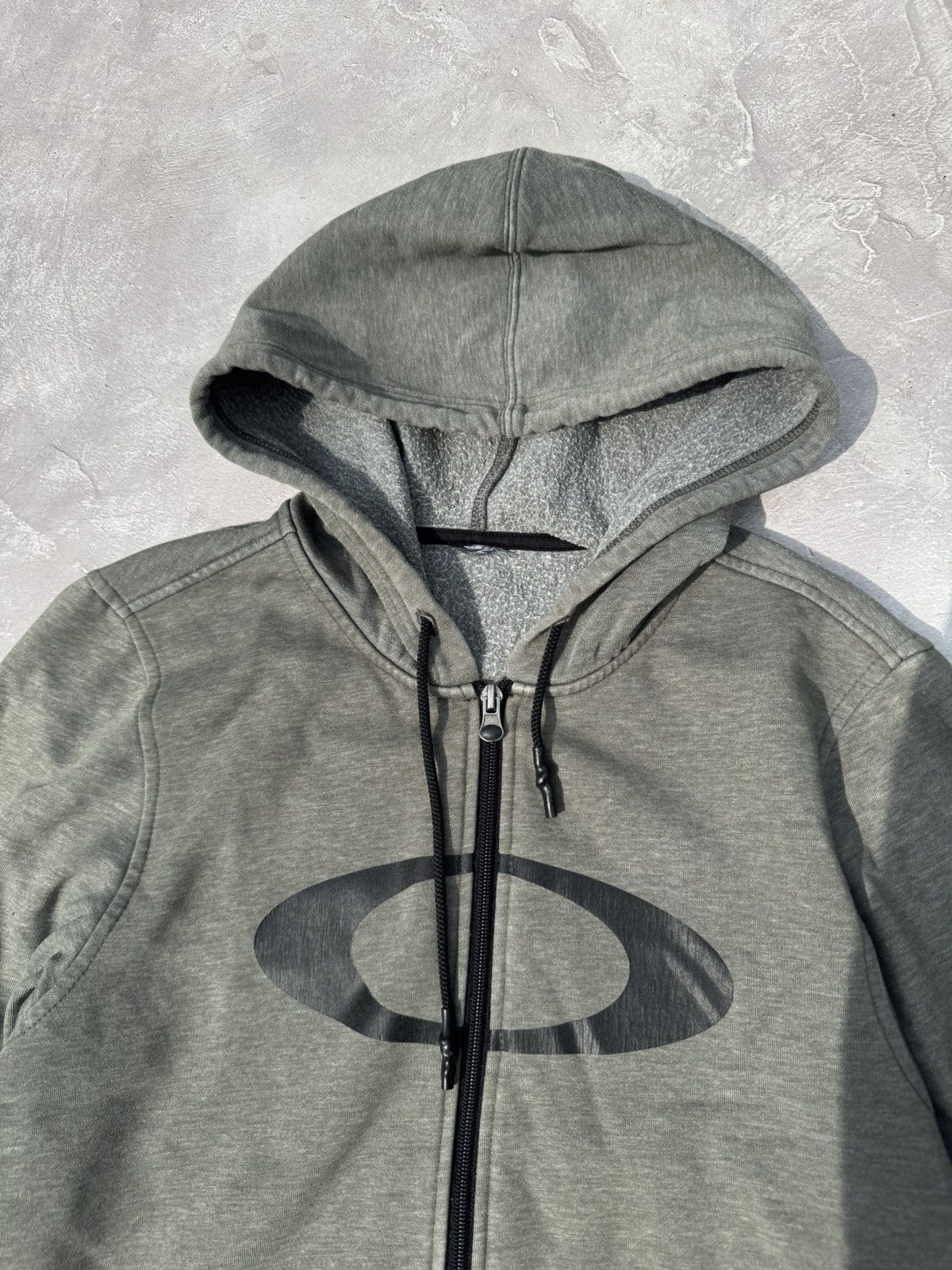 Oakley Vintage Oakley Y2k Center Logo Zip Hoodie Size US M / EU 48-50 / 2 - 5 Thumbnail