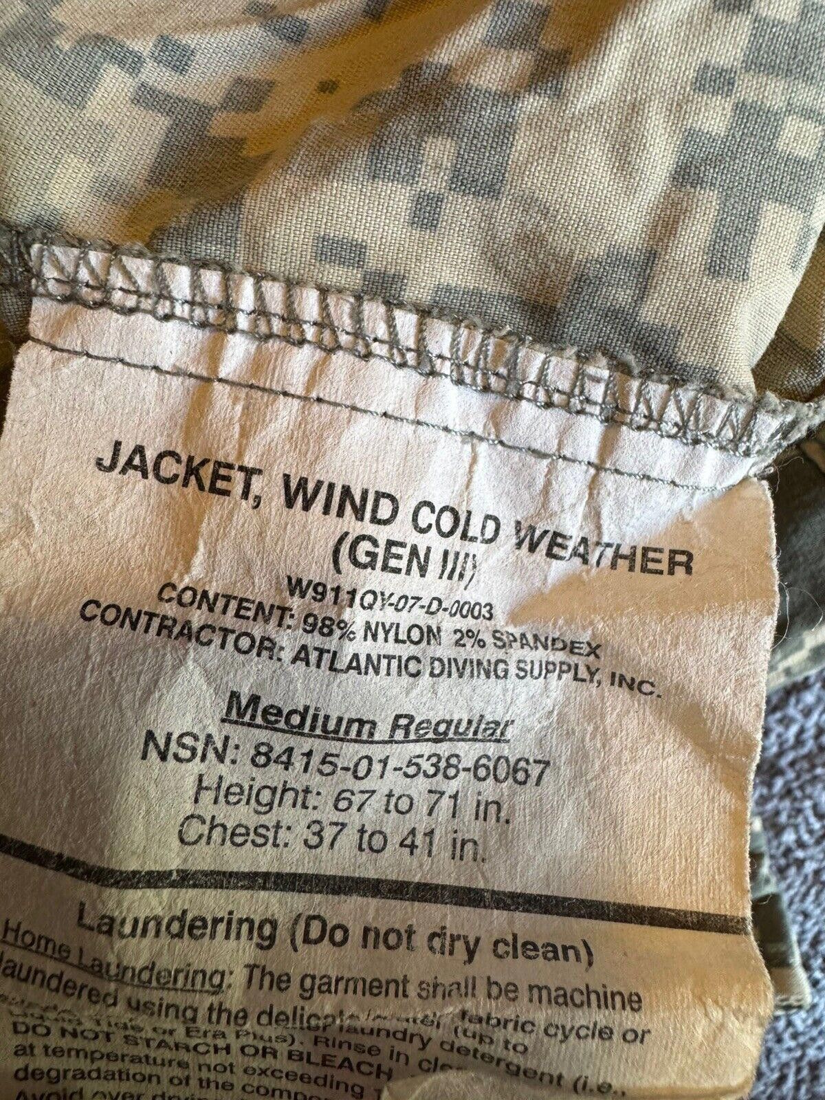 Designer US MILITARY JACKET WIND COLD WEATHER GEN III MEDIUM REG Size ONE SIZE - 3 Thumbnail