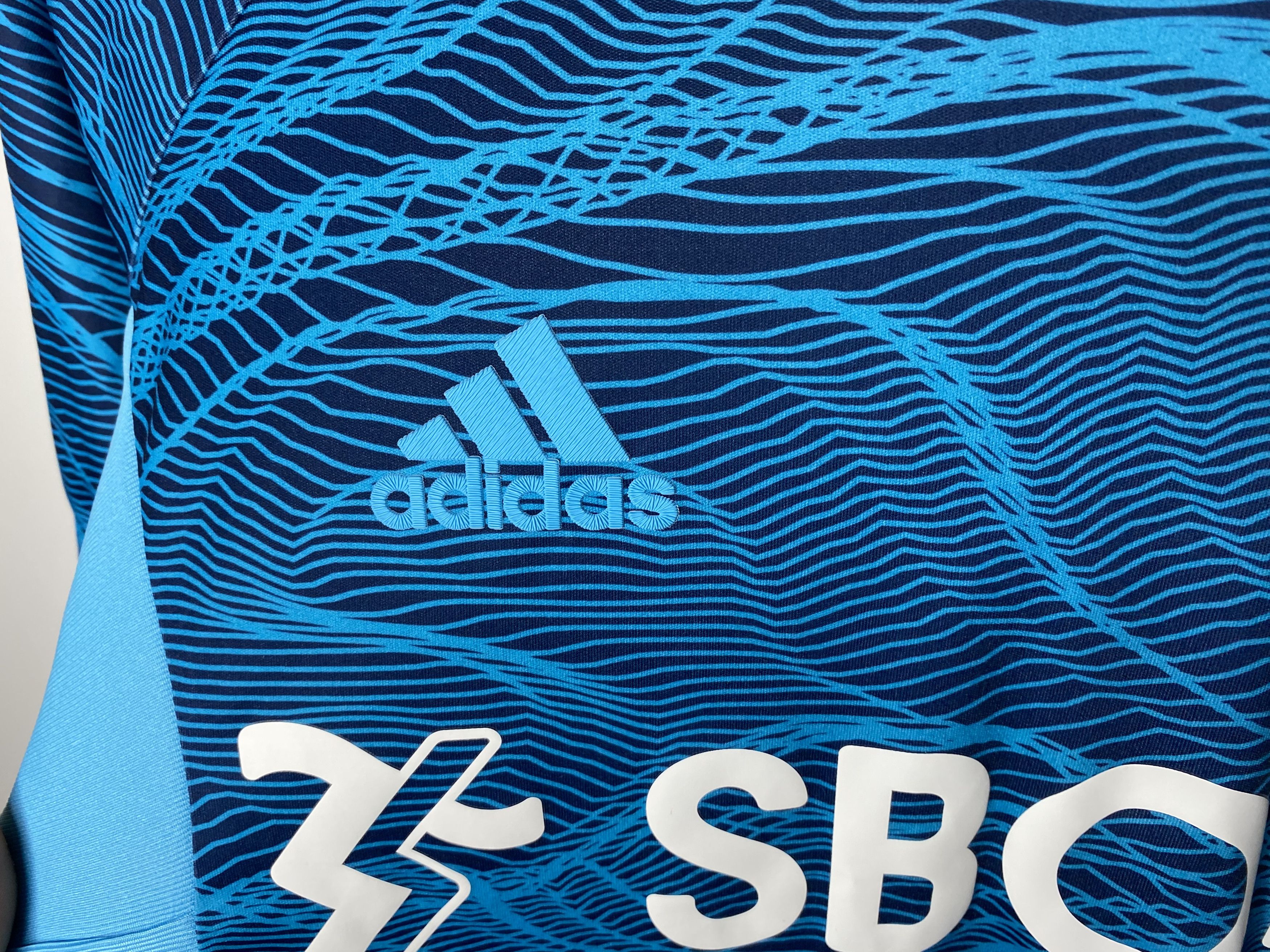 Adidas LEEDS UNITED 2021-22 GOALKEEPER FOOTBALL SHIRT SOCCER JERSEY Size US XS / EU 42 / 0 - 3 Thumbnail