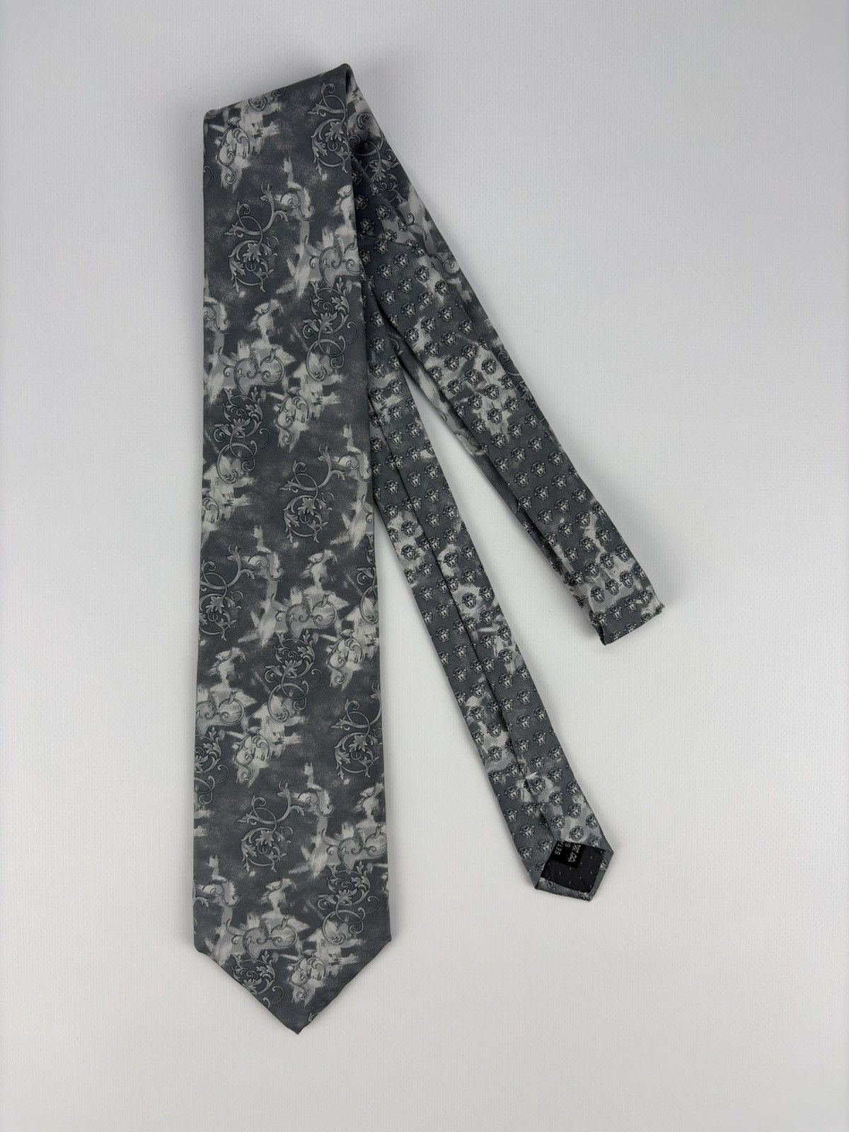 Versace Vintage Gianni Versace Silk Tie Medusa Logos Graphics Size ONE SIZE - 2 Thumbnail