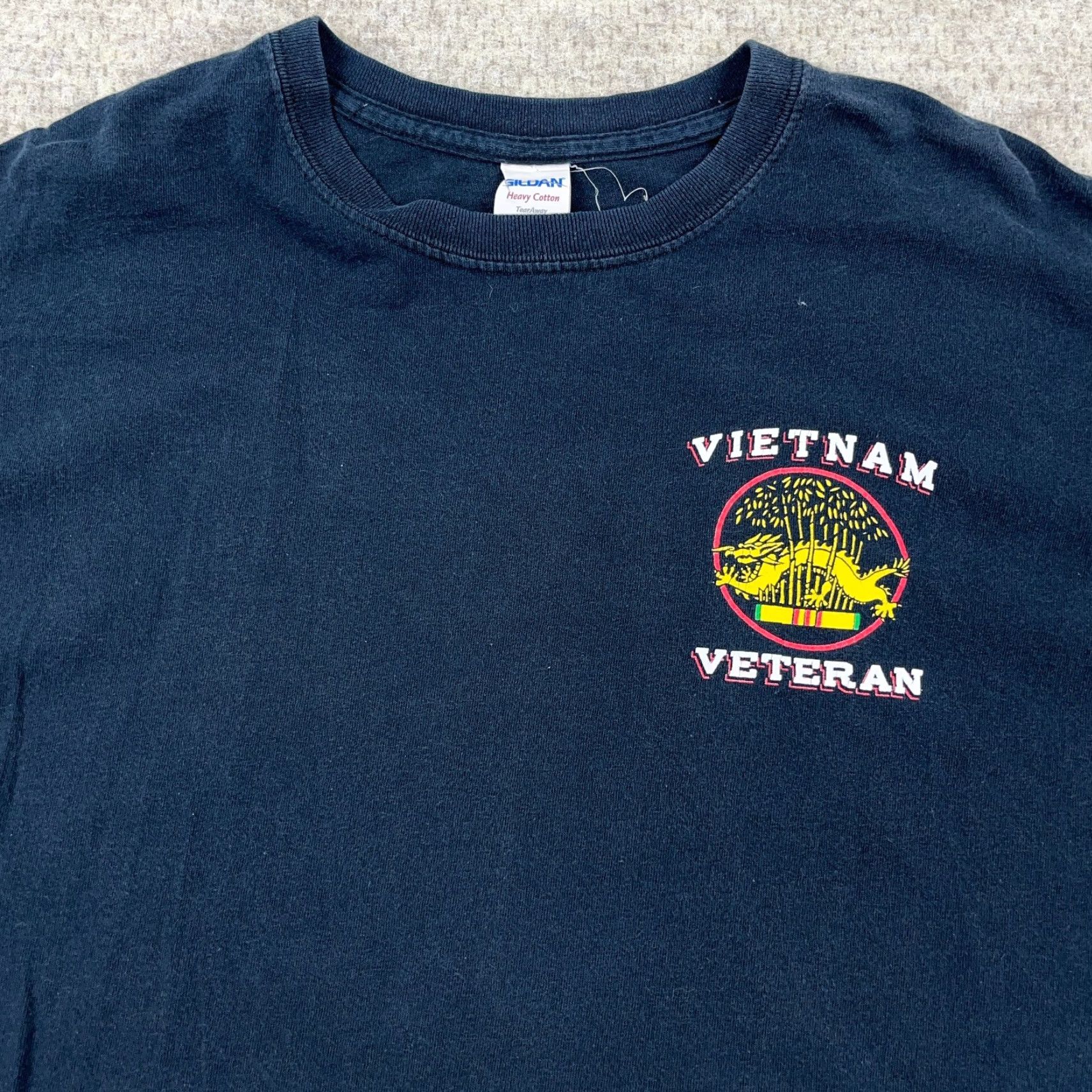 Gildan VINTAGE Vietnam Veteran Shirt Men Large Black Military Army Y2K Drago Adult Size US L / EU 52-54 / 3 - 3 Thumbnail