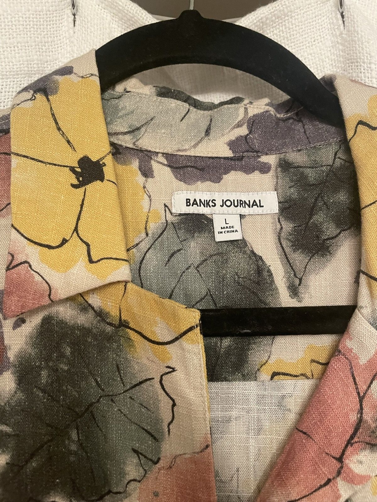 Banks Journal Banks Journal Floral Size US L / EU 52-54 / 3 - 2 Thumbnail