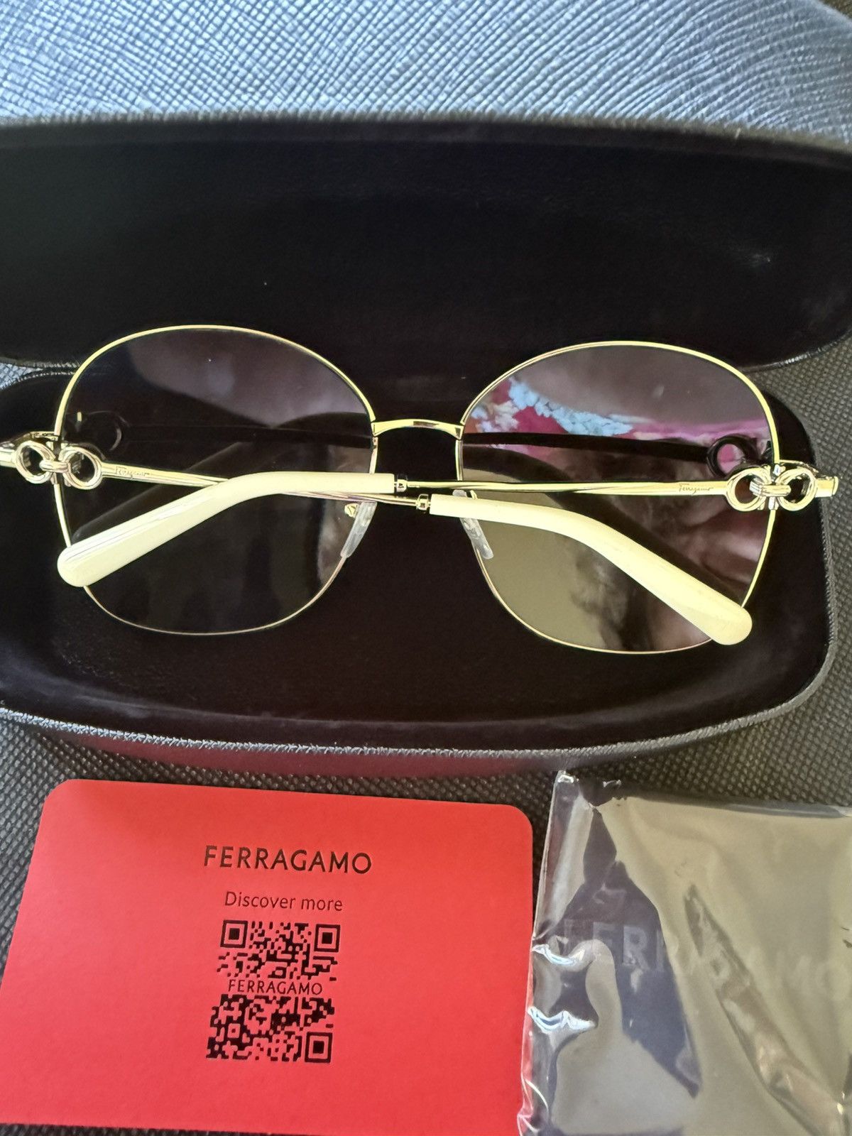 Salvatore Ferragamo Ferragamo Aviators Size ONE SIZE - 2 Thumbnail