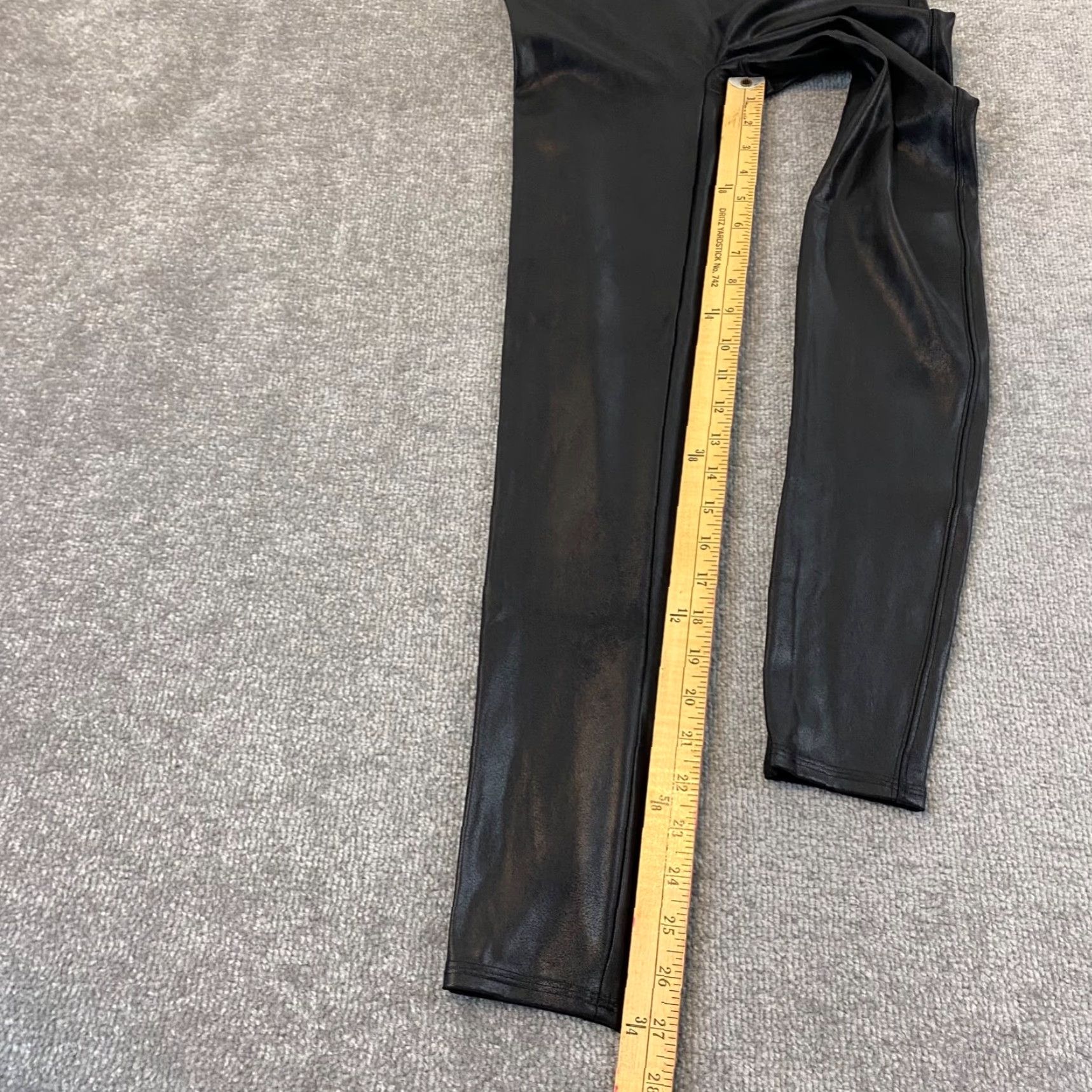 Spanx SPANX Leggings Womens Large Black Faux Leather Nylon Stretch Activewear Pants Size 36" / US 14 / IT 50 - 4 Thumbnail