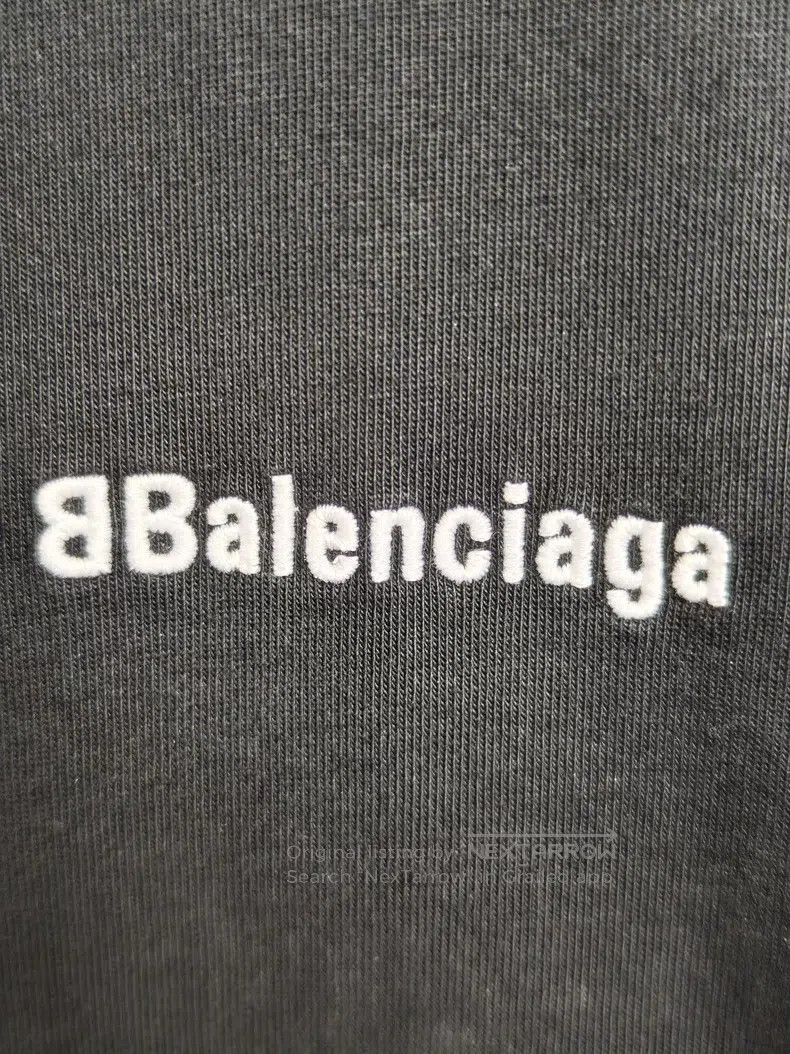 Balenciaga Balenciaga Black Small Logo Short Sleeve T-Shirt Size US S / EU 44-46 / 1 - 4 Thumbnail