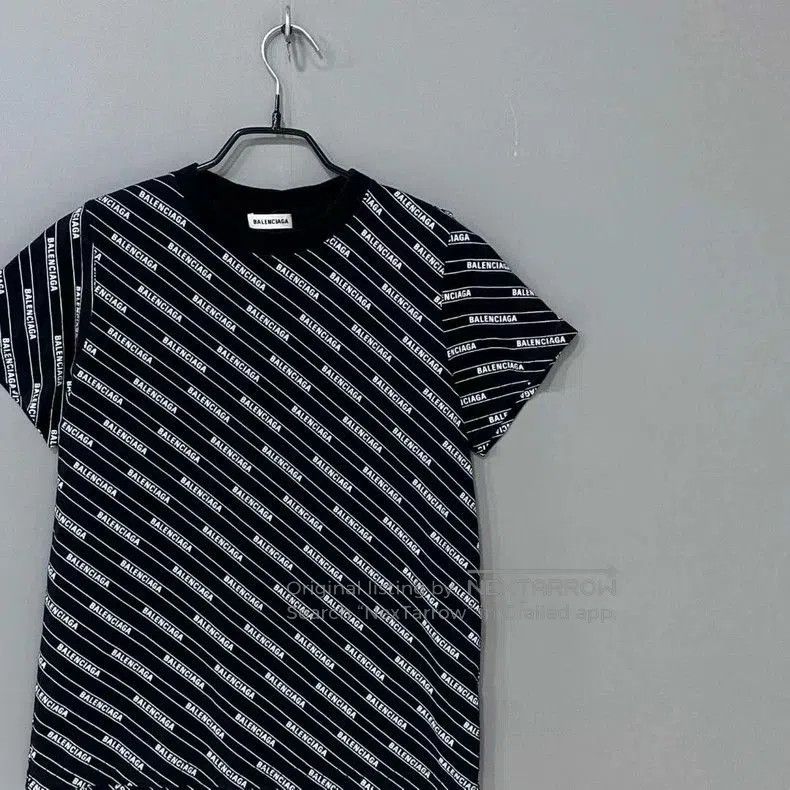 Balenciaga Balenciaga Logo All-Over Print Short Sleeve Tee. Size US M / EU 48-50 / 2 - 2 Thumbnail
