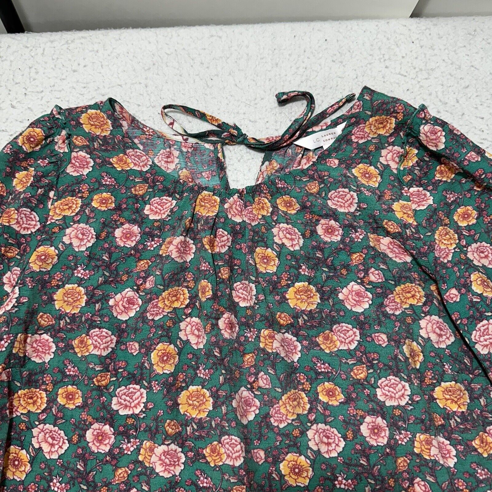 Other Lauren Conrad Medium Green Pink Floral Long Sleeve Blouse Size M / US 6-8 / IT 42-44 - 3 Thumbnail