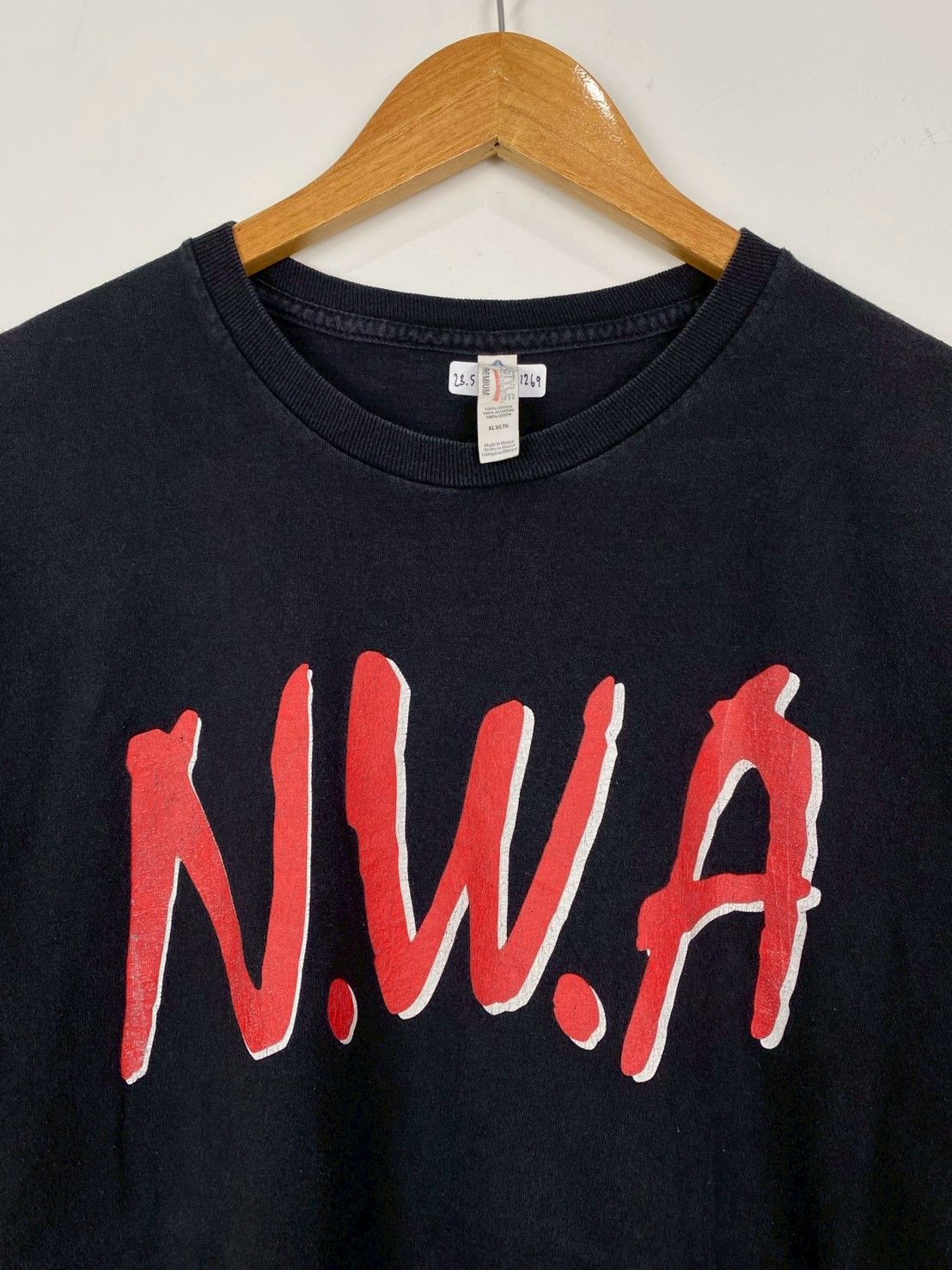 Vintage Vintage Y2K NWA Straight Outta Compton T-Shirts DO1269 Size US L / EU 52-54 / 3 - 2 Thumbnail