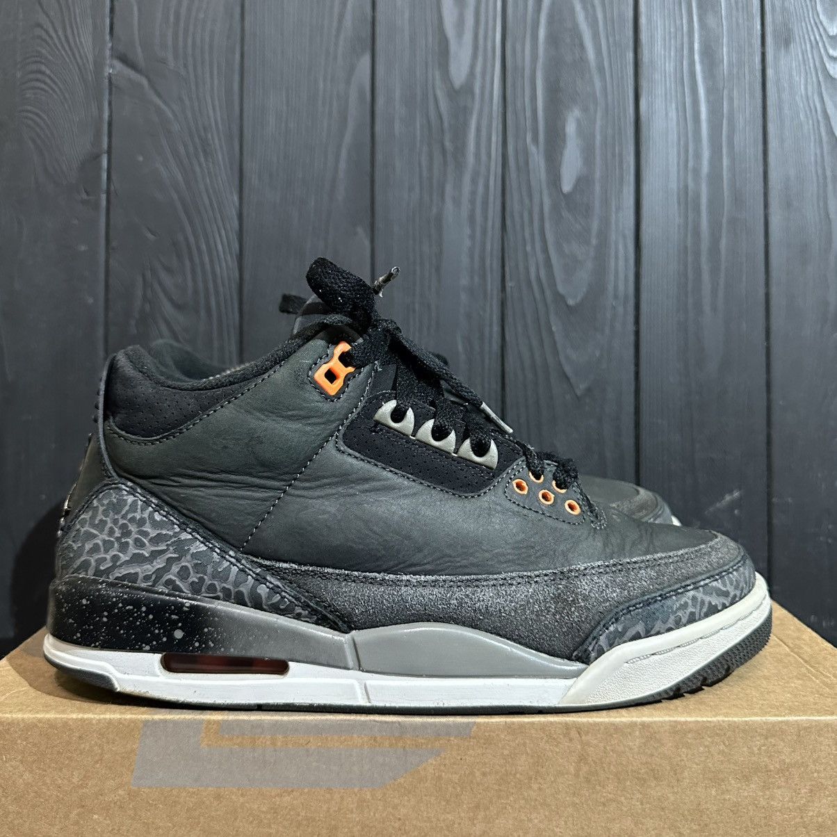 Nike Nike Air Jordan Retro 3 Fear 2023 7.5us 40.5eu 6.5uk Size US 7.5 / EU 40-41 - 1 Thumbnail
