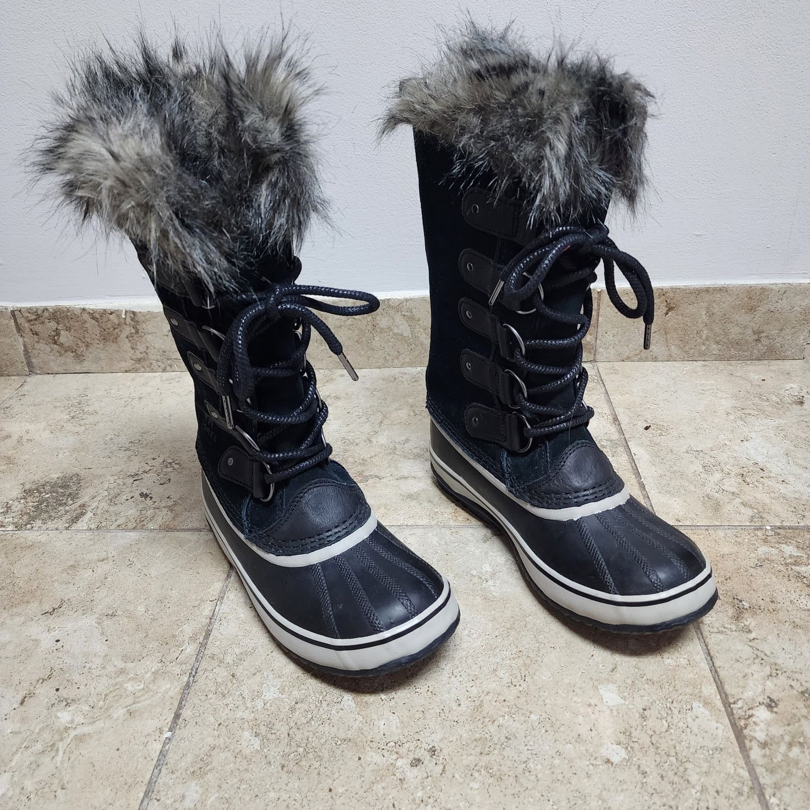 SOREL Sorel Joan of ArcticWomens Size 8 EUR 39 Waterproof Size US 8 / IT 38 - 1 Thumbnail