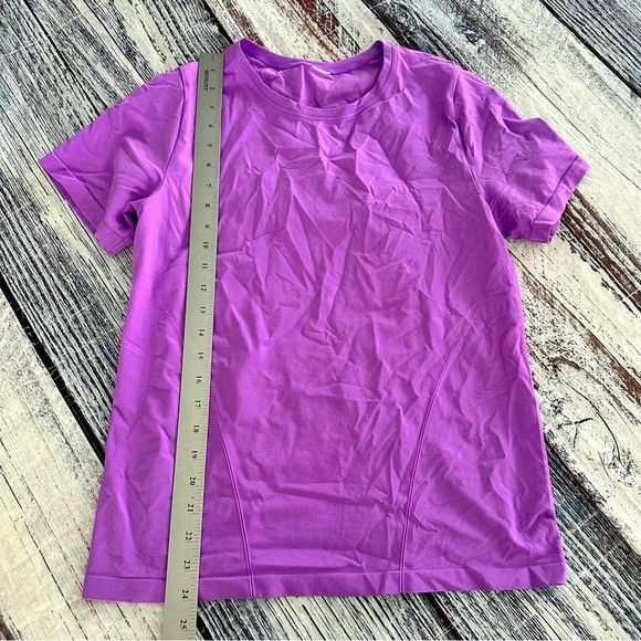 Fabletics Fabletics Neon Violet Feather Tech Performance Women's Shor Size M / US 6-8 / IT 42-44 - 7 Thumbnail