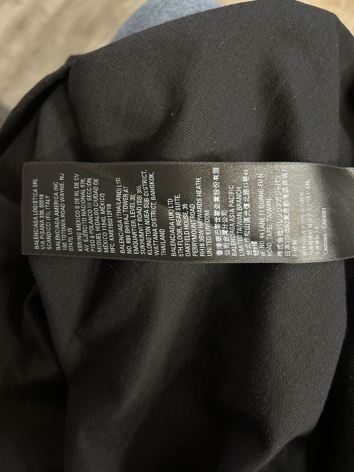 Balenciaga size tag best sale