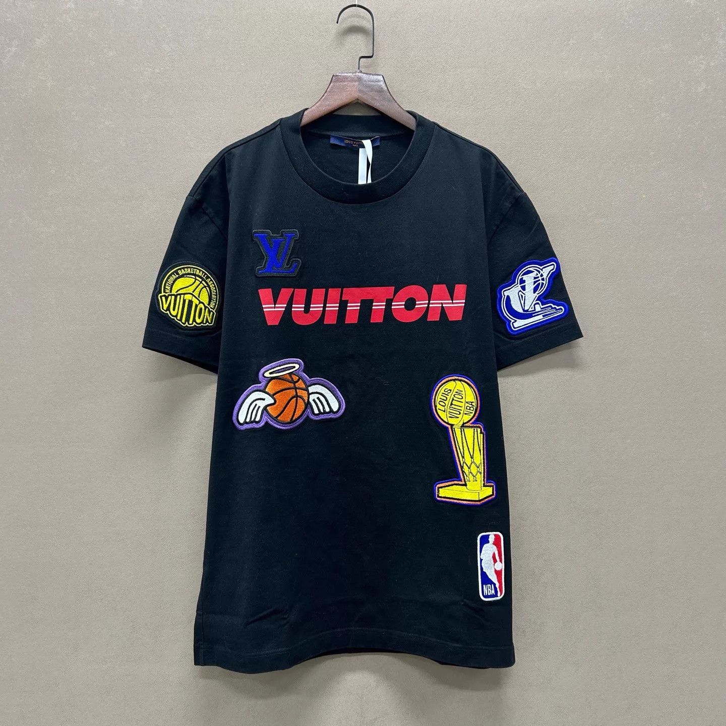Louis Vuitton LV NBA x Multi-Logo Print Short Tee S new with tags Size US S / EU 44-46 / 1 - 1 Thumbnail