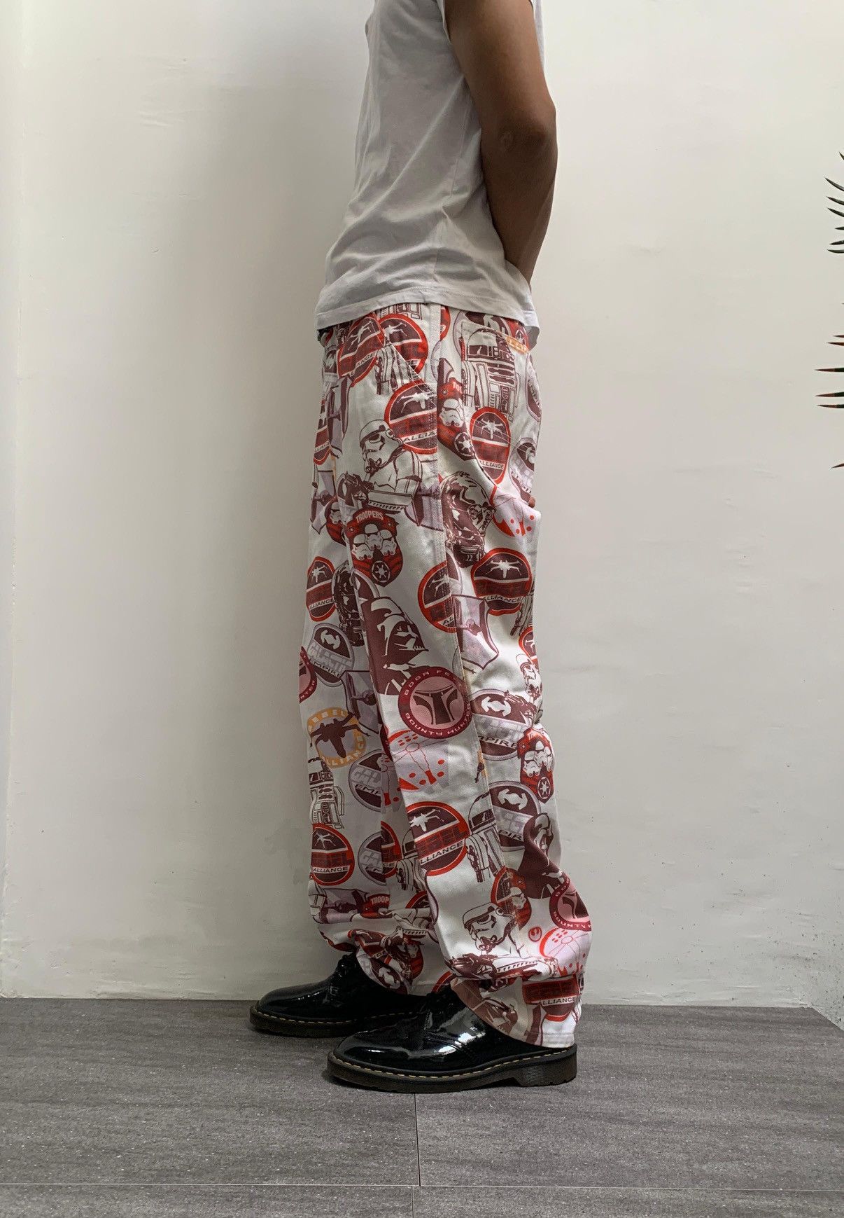 Comme des Garcons SHIRT × Star Wars Printed Graphic Pants Size US 32 / EU 48 - 12 Thumbnail