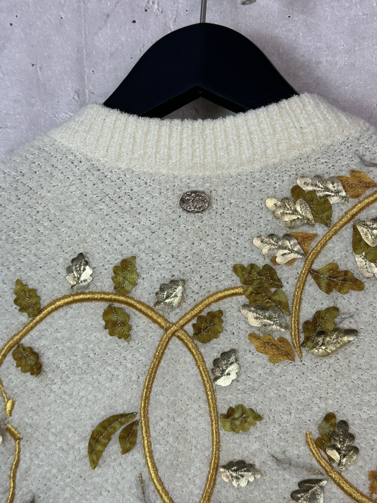 Other Vintage Chanel Viscose Decorated Leaves Long Sleeve Sweater Size L / US 10 / IT 46 - 18 Thumbnail