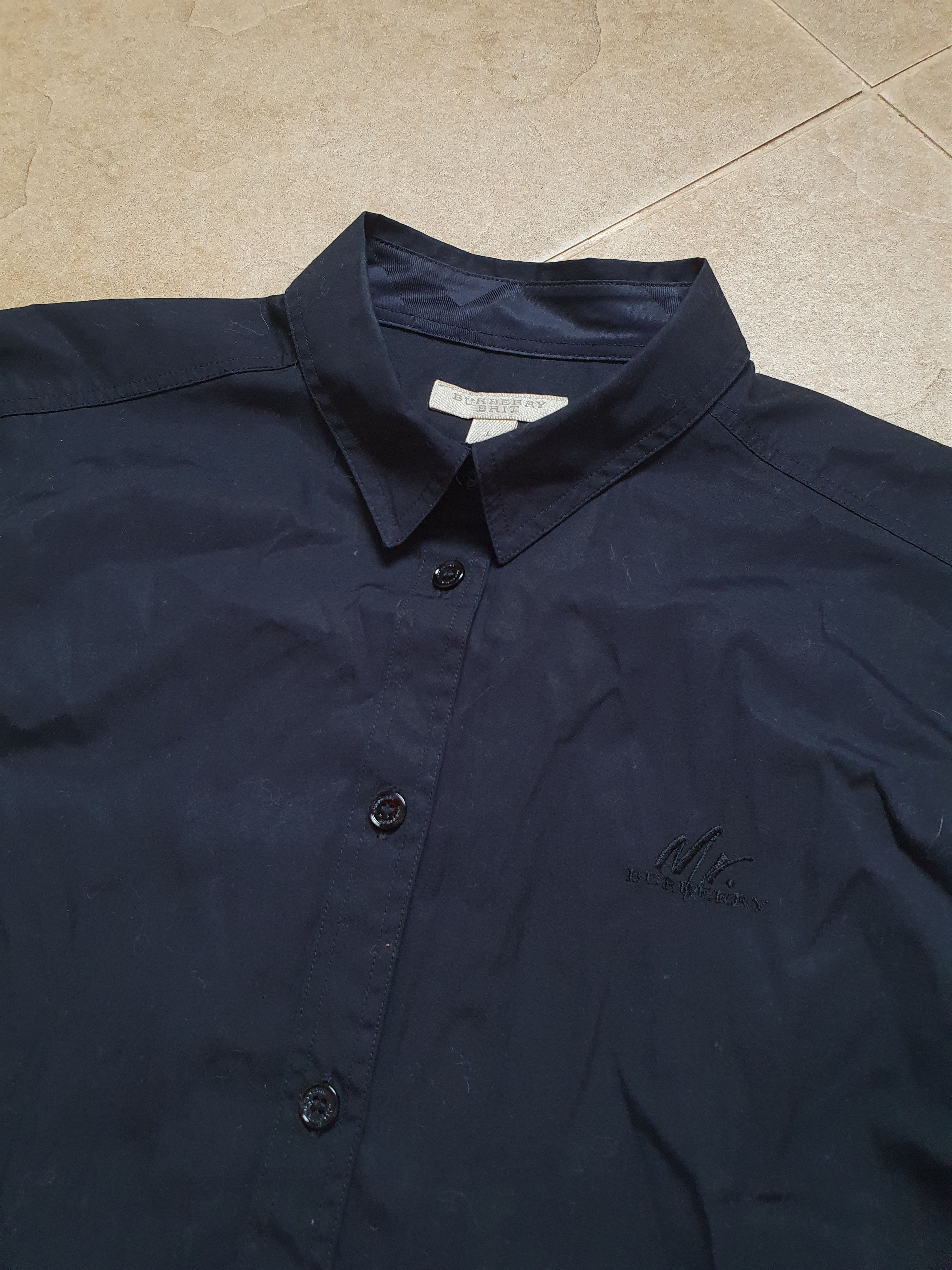 Burberry Vintage Burberry shirt women's Size L Black Luxury Size L / US 10 / IT 46 - 11 Thumbnail