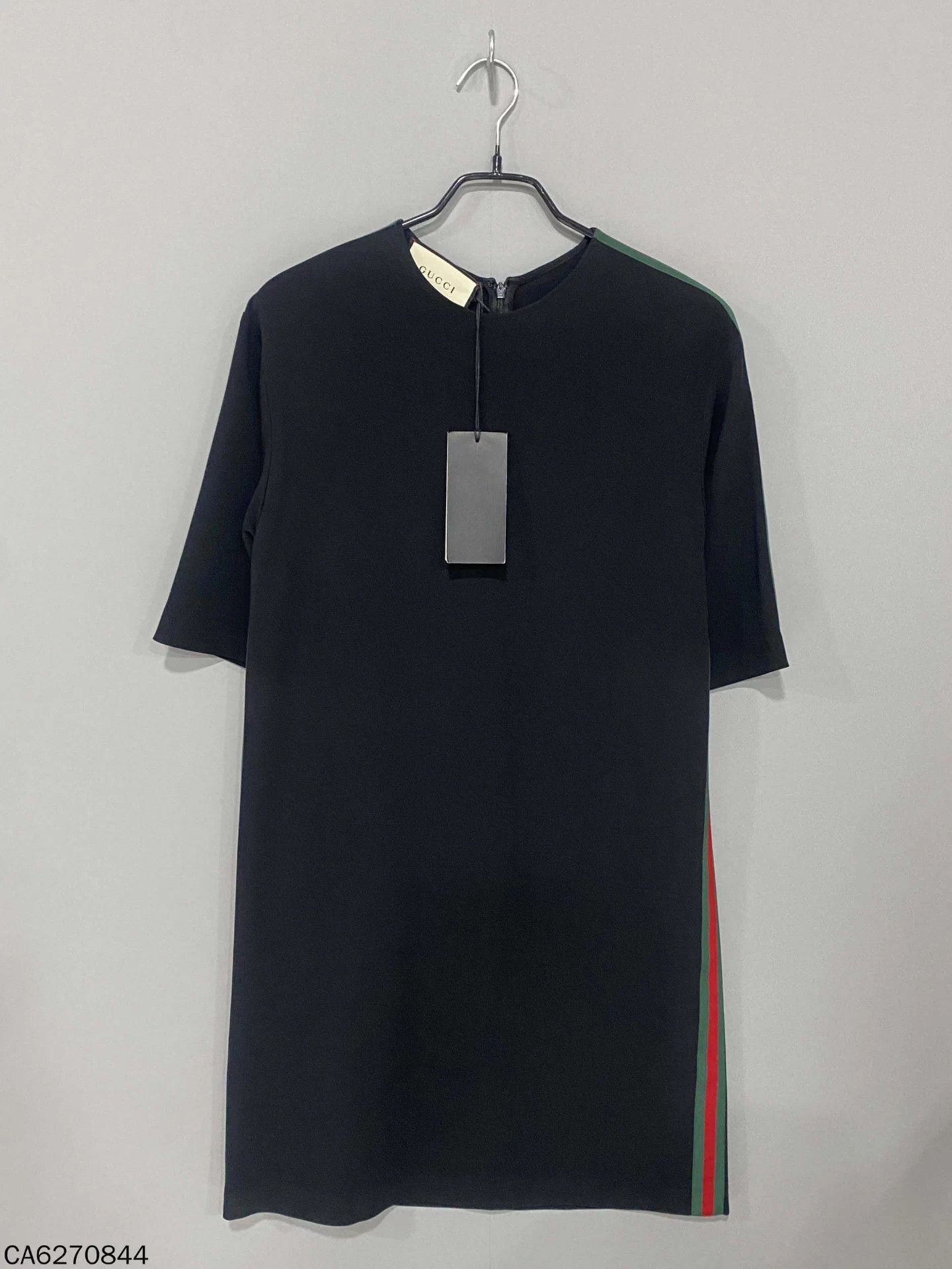 Gucci Gucci Side Stripe Classic Dress New IT38 Size XS / US 0-2 / IT 36-38 - 2 Thumbnail