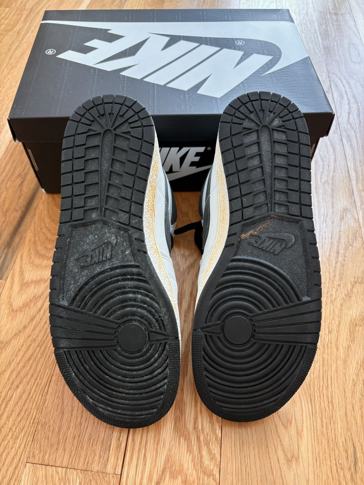 A Ma Maniere × Jordan Brand Jordan Air Ship PE SP Nike x A Ma Maniere DX4976-100 Sz 9.5 Size US 9.5 / EU 42-43 - 5 Thumbnail