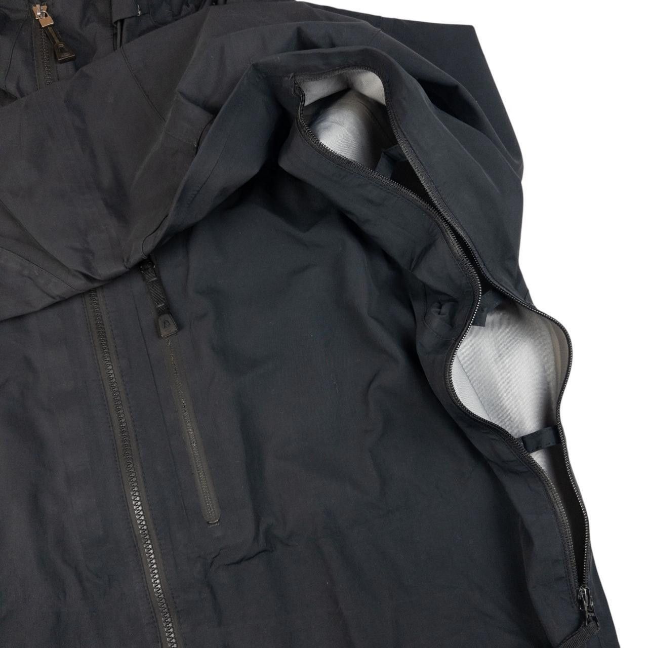 Oakley Vintage Oakley Asymmetrical Waterproof Jacket Size XL Size US XL / EU 56 / 4 - 6 Thumbnail