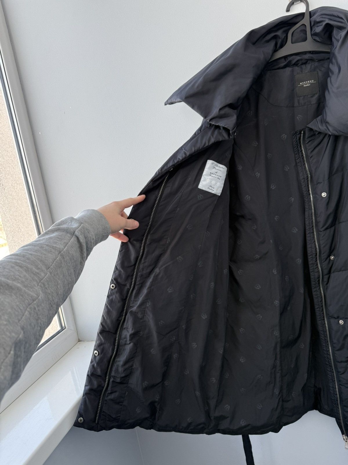 Max Mara Weekend Max Mara Down Coat Womans Size L / US 10 / IT 46 - 10 Thumbnail