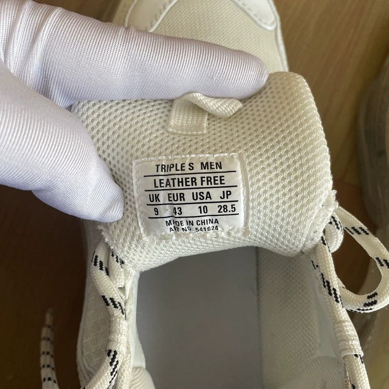 Balenciaga Balenciaga Triple S White Crystal-soled Dad Shoes 2502-Next Size US 7 / EU 40 - 7 Thumbnail
