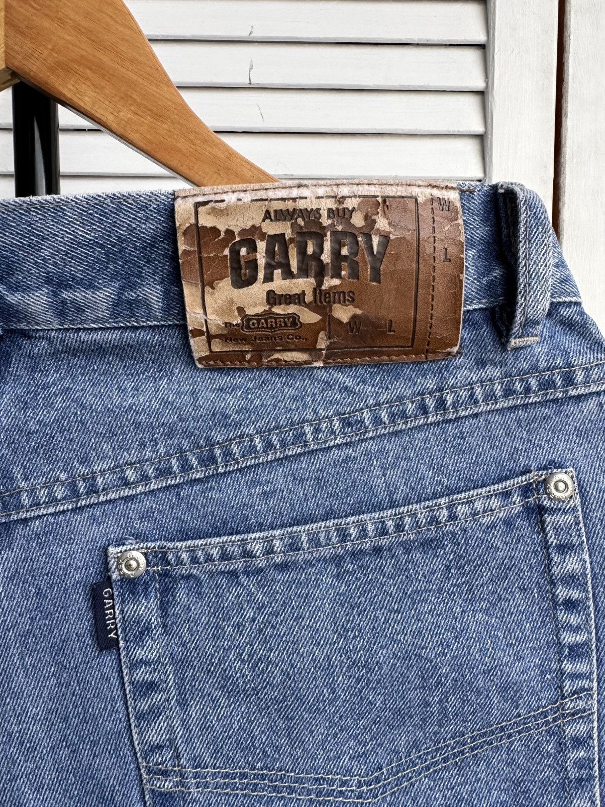 Vintage Vintage Garry USA Denim Jeans Shorts Washed Indigo Size US 31 - 11 Thumbnail