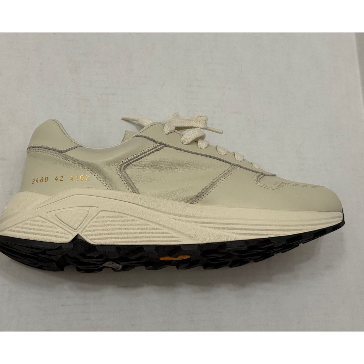 Common Projects COMMON PROJECTS PREMIUM RUNNER OFF WHITE SNEAKER Size US 9 / EU 42 - 9 Thumbnail