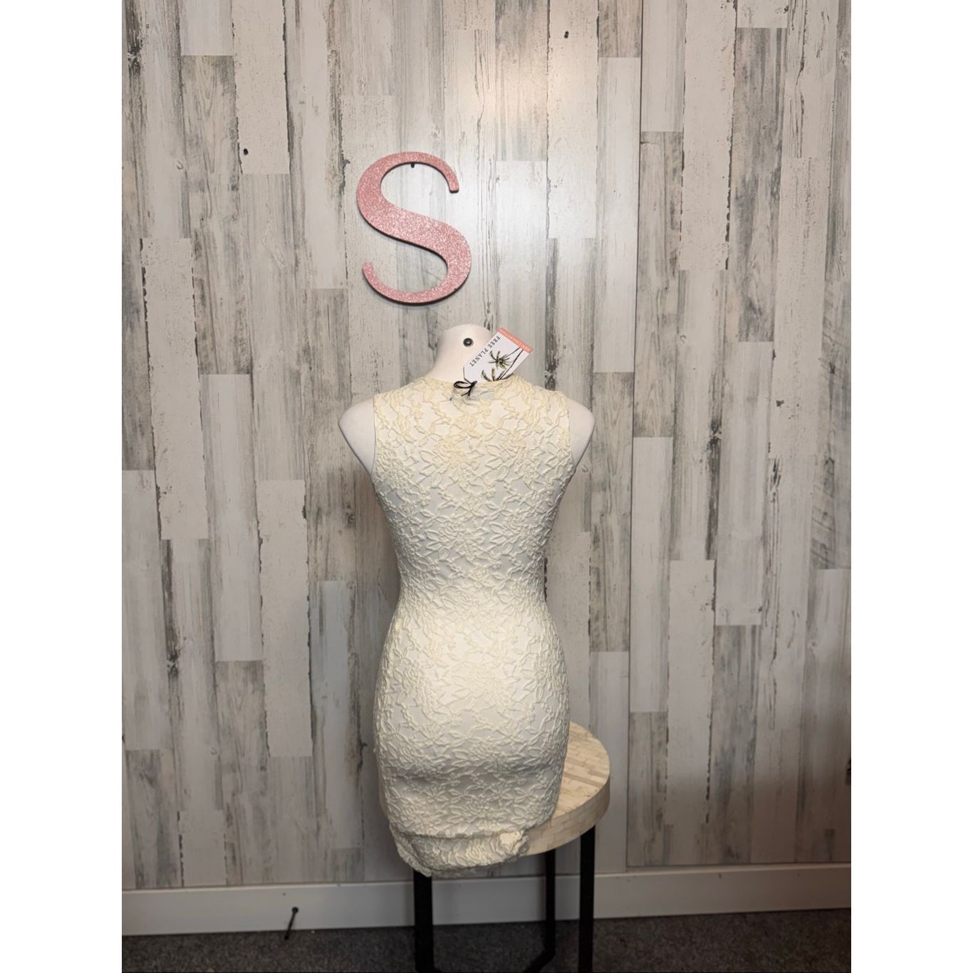 Other Love Chesley White Lace Bodycon Mini Dress | Sleeveless Scoo Size S / US 4 / IT 40 - 3 Thumbnail