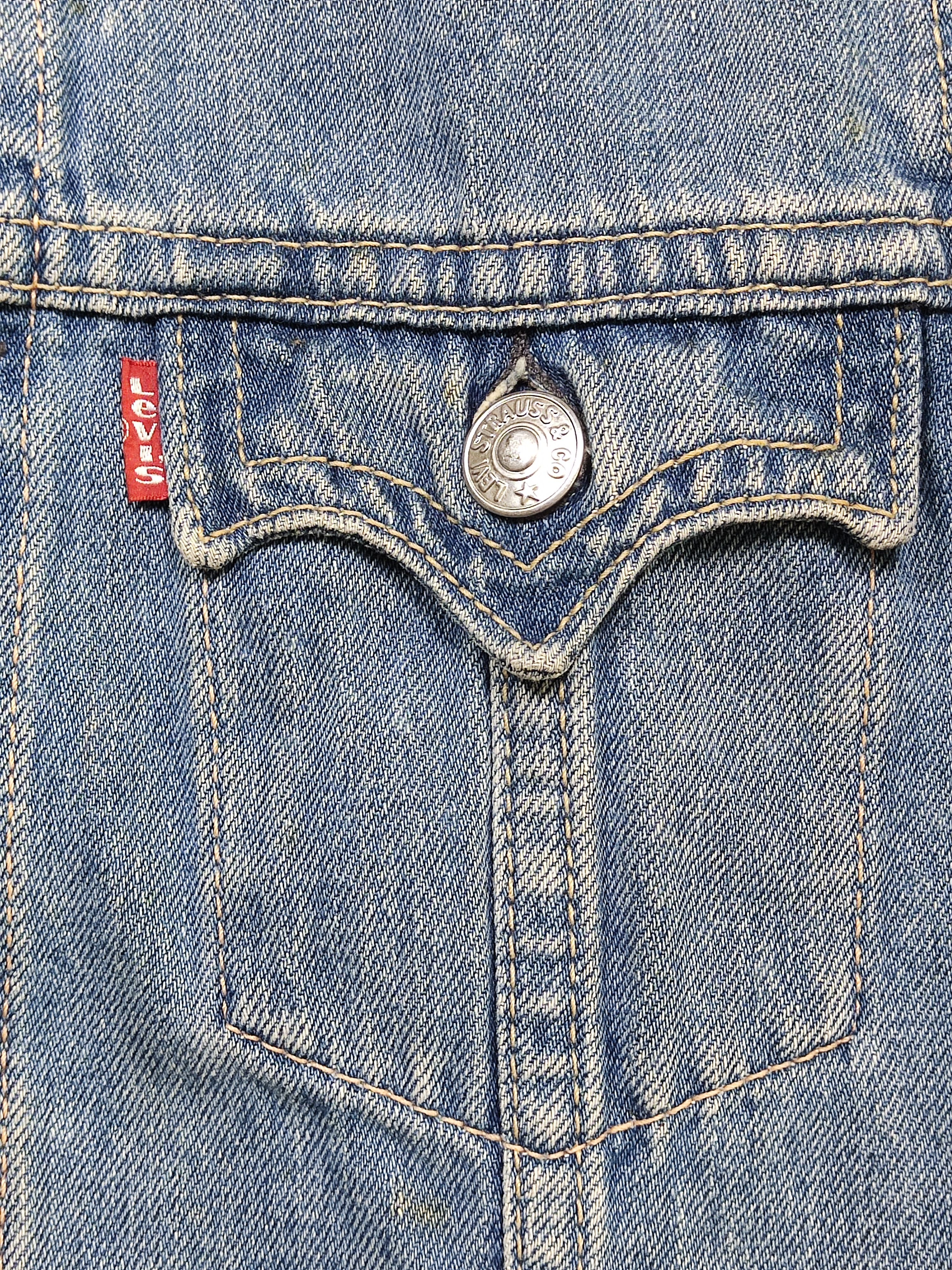 Levi's Levi’s Vintage Distressed faded Denim Trucker Jacket Size M Size M / US 6-8 / IT 42-44 - 7 Thumbnail