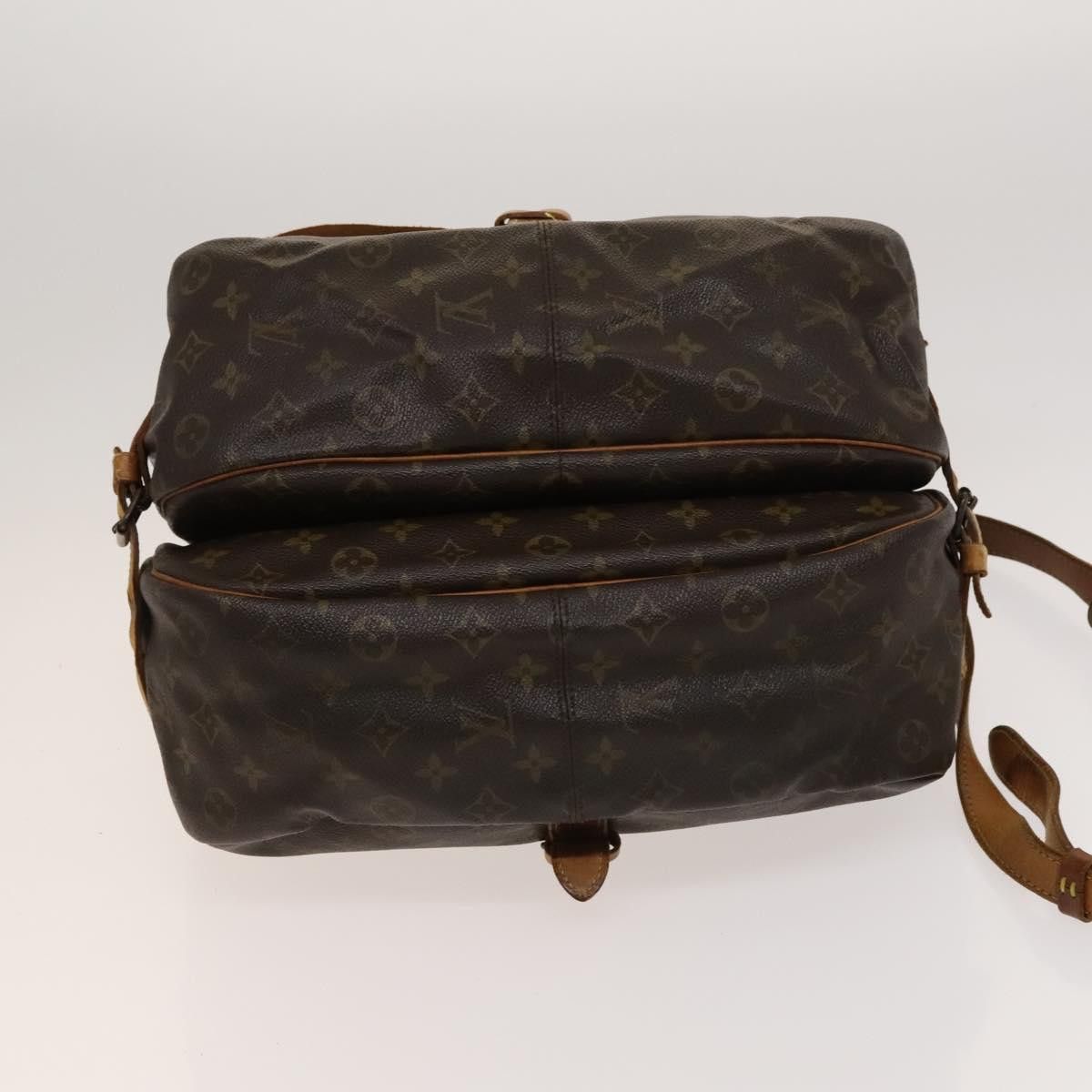 Louis Vuitton LOUIS VUITTON Monogram Saumur 35 Shoulder Bag M42254 Size ONE SIZE - 5 Thumbnail