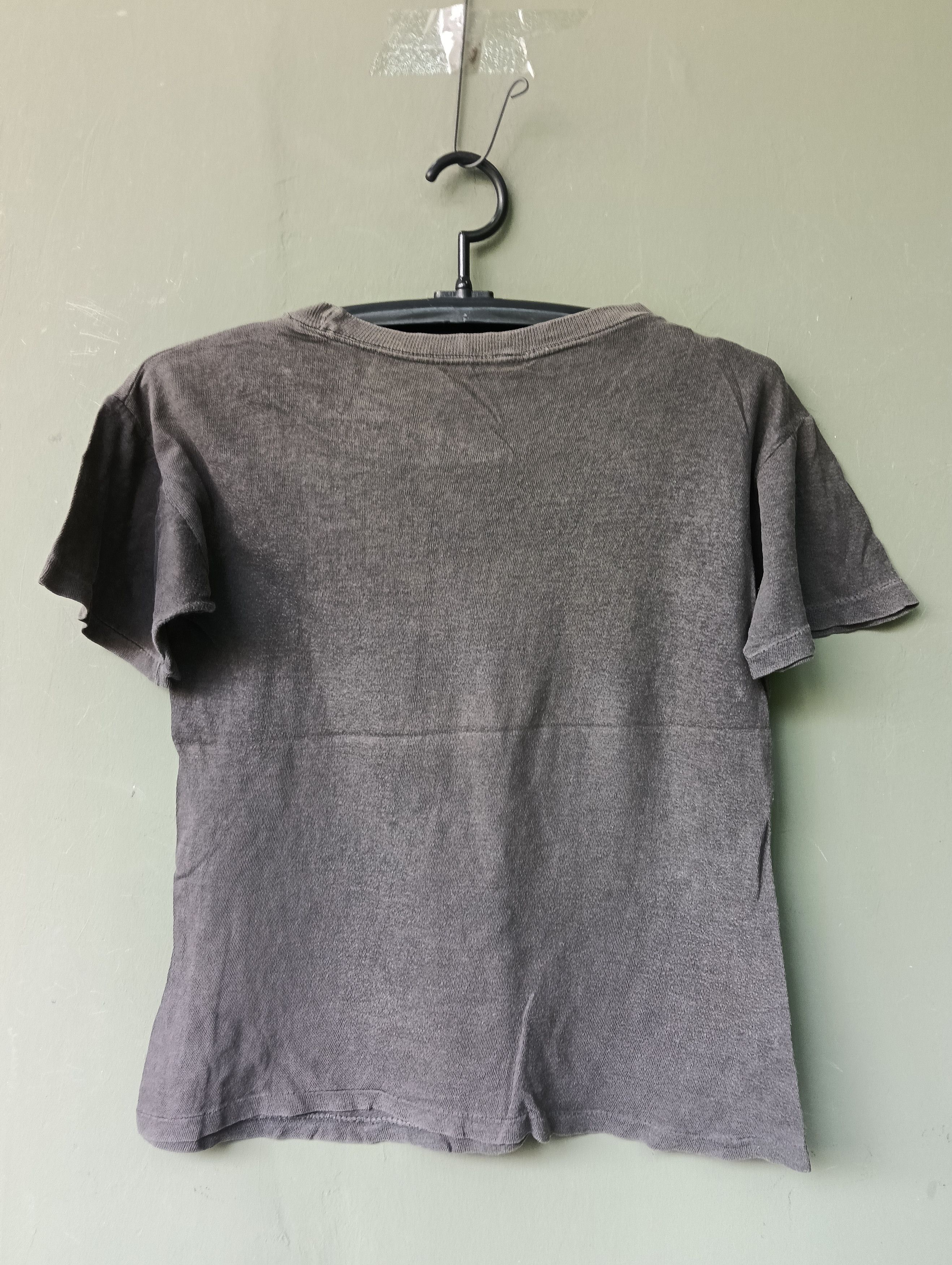 Vintage Pink Floyd The Dark Side of the Moon Tour Vtg T Shirt 80s. Size US M / EU 48-50 / 2 - 4 Thumbnail