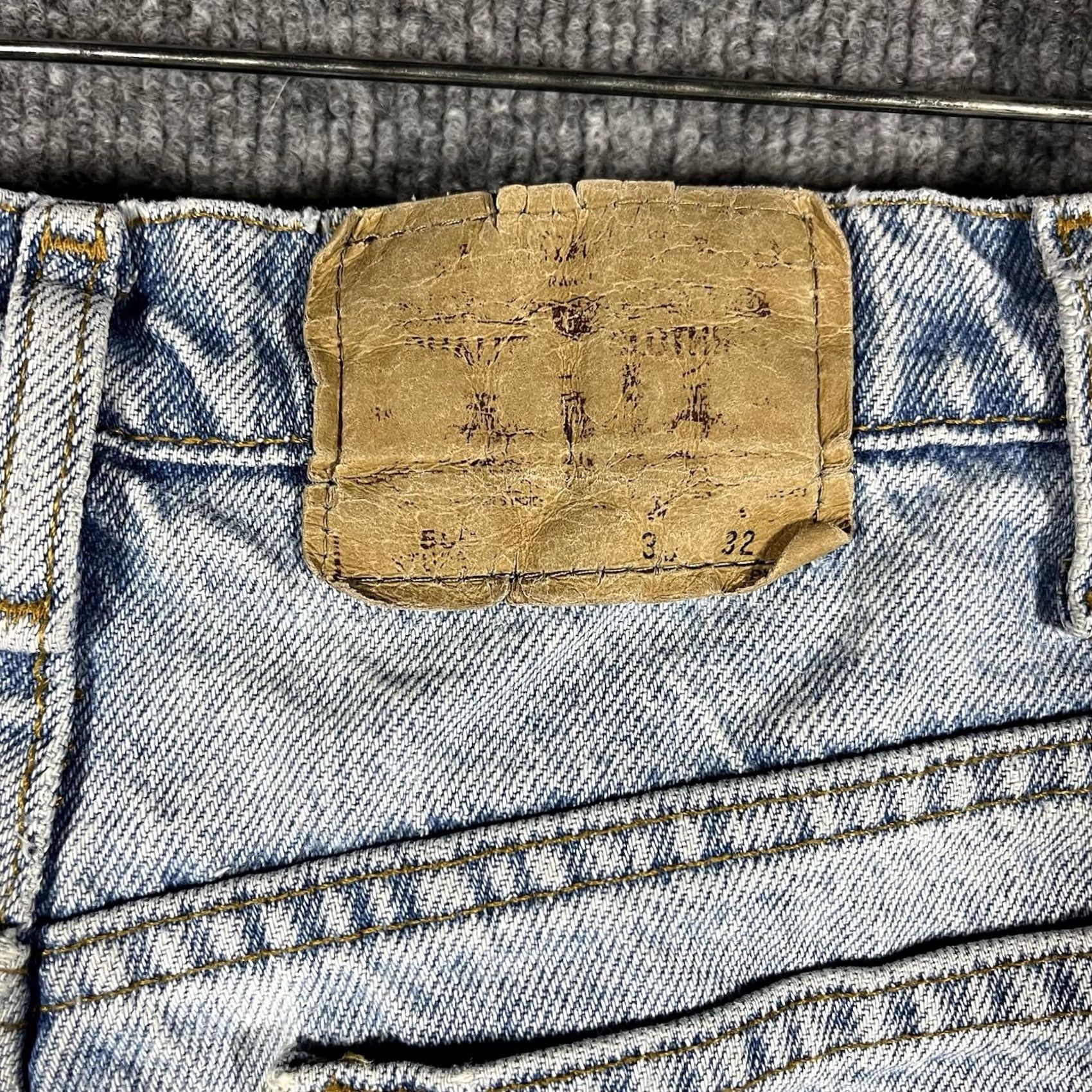 Levi's VINTAGE Levi's 505 Jeans Shirt? No, Sorry can't answer. Size US 27 - 3 Thumbnail