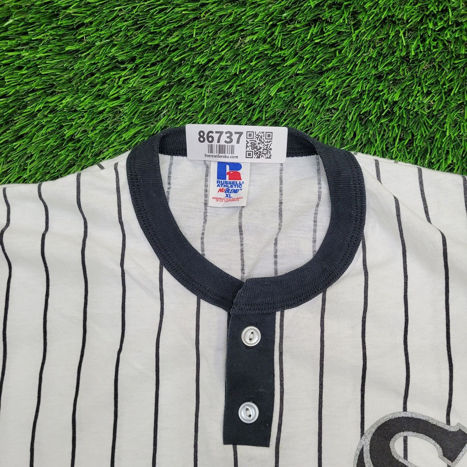 Russell Athletic Vintage Chicago White-Sox Henley Shirt XL 23x29 Striped Size US XL / EU 56 / 4 - 5 Thumbnail