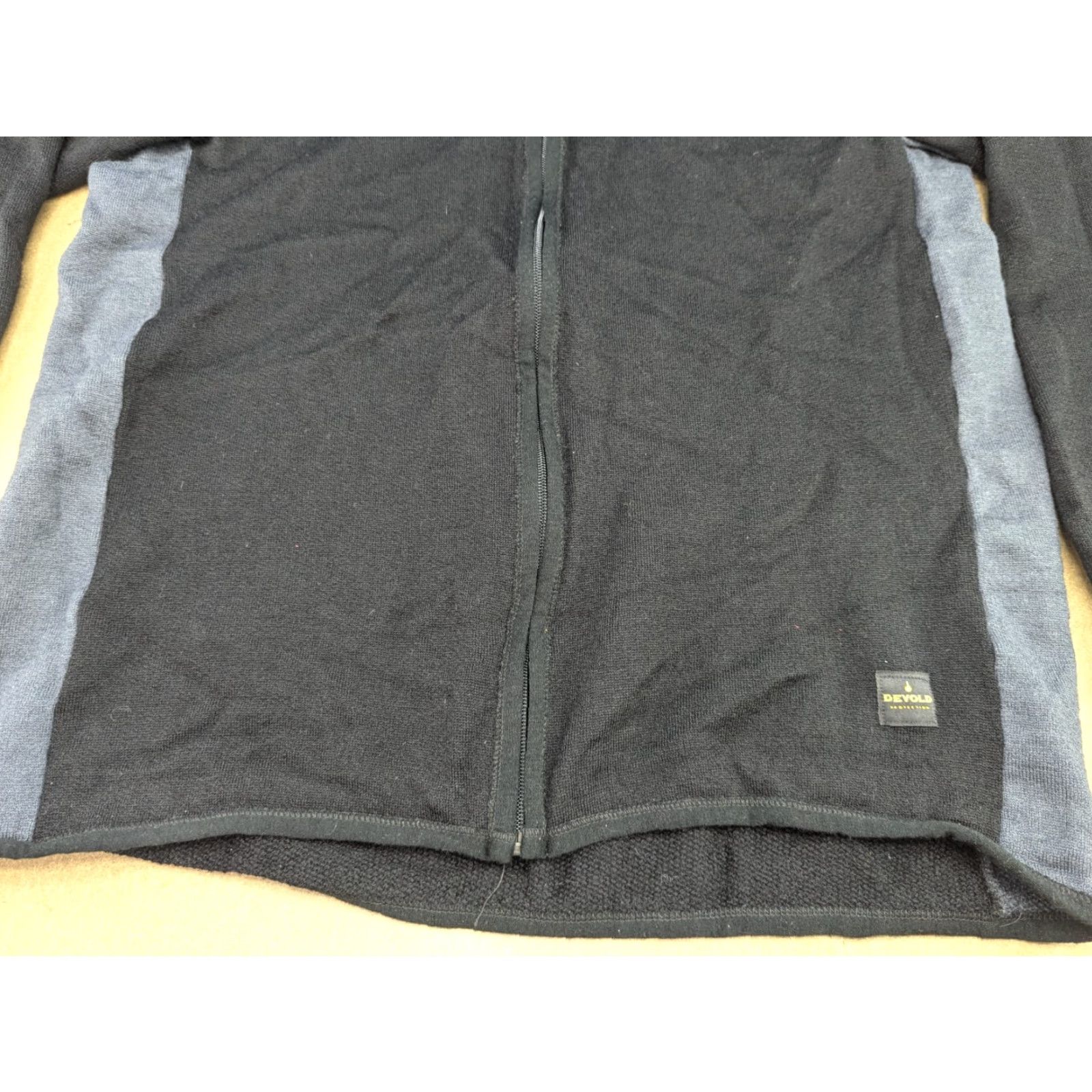 Vintage Devold Thermal Jacket Mens Large Black Hooded Full Zip Outdoor Merino Wool Sport Jacket Size US L / EU 52-54 / 3 - 3 Thumbnail
