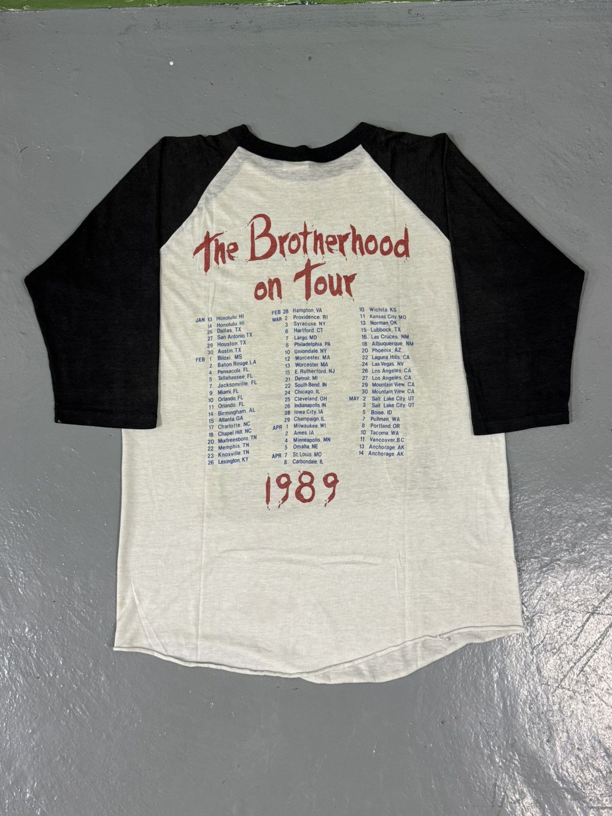 Band Tees BON JOVI 80s VINTAGE THE BROHERHOOD TOUR1989 Size US L / EU 52-54 / 3 - 8 Thumbnail